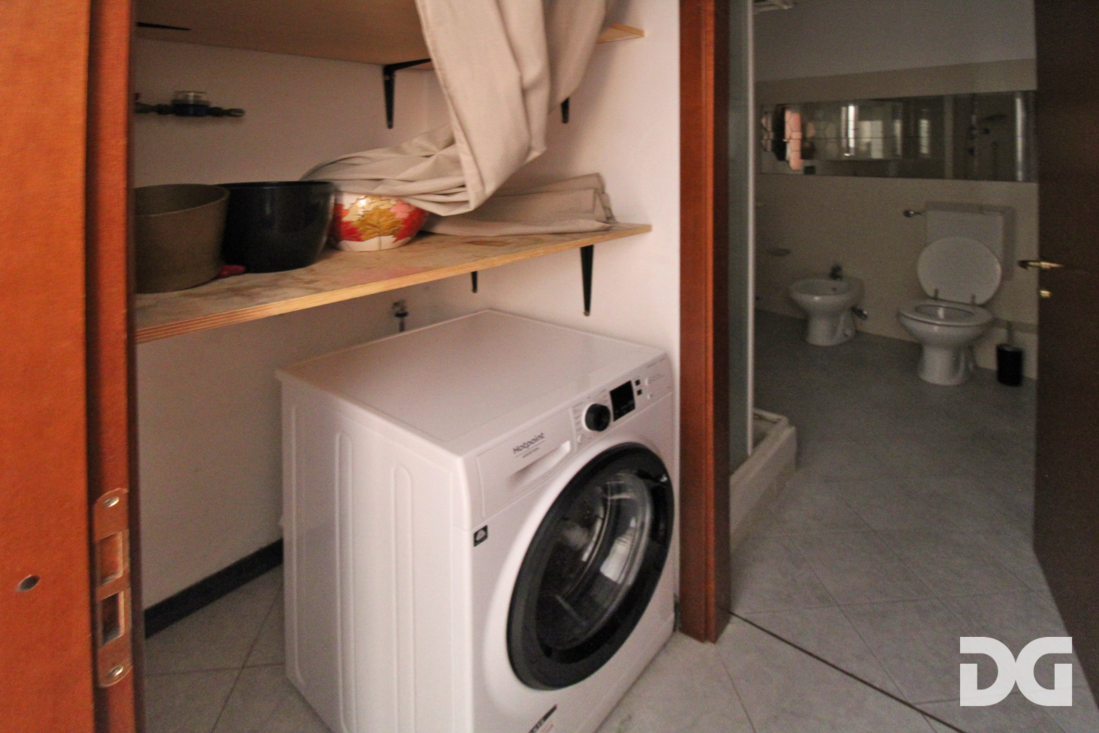 Immobiliare Del Guasta CENTRO – VIA SAN VINCENZO ARREDATI MQ. 60 CON BALCONE