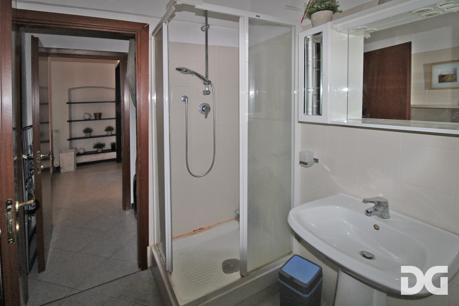 Immobiliare Del Guasta CENTRO – VIA SAN VINCENZO ARREDATI MQ. 60 CON BALCONE
