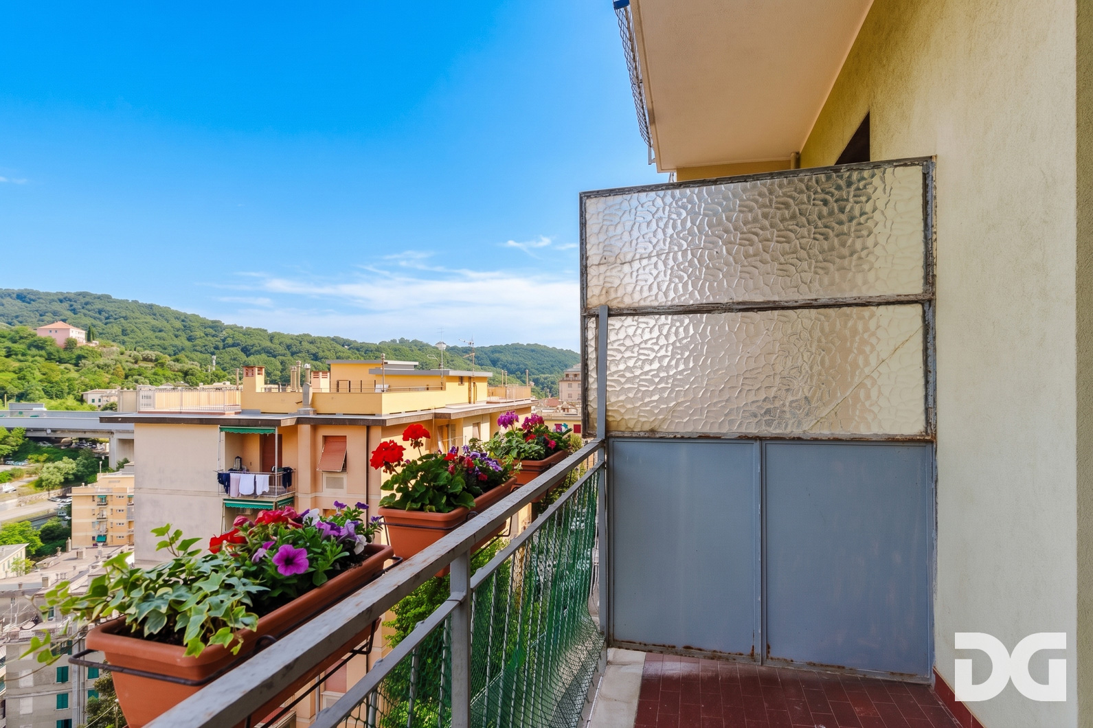 Immobiliare Del Guasta QUEZZI – VIA SUSANNA FONTANAROSSA LUMINOSI MQ. 70 IN CONTESTO PRIVATO
