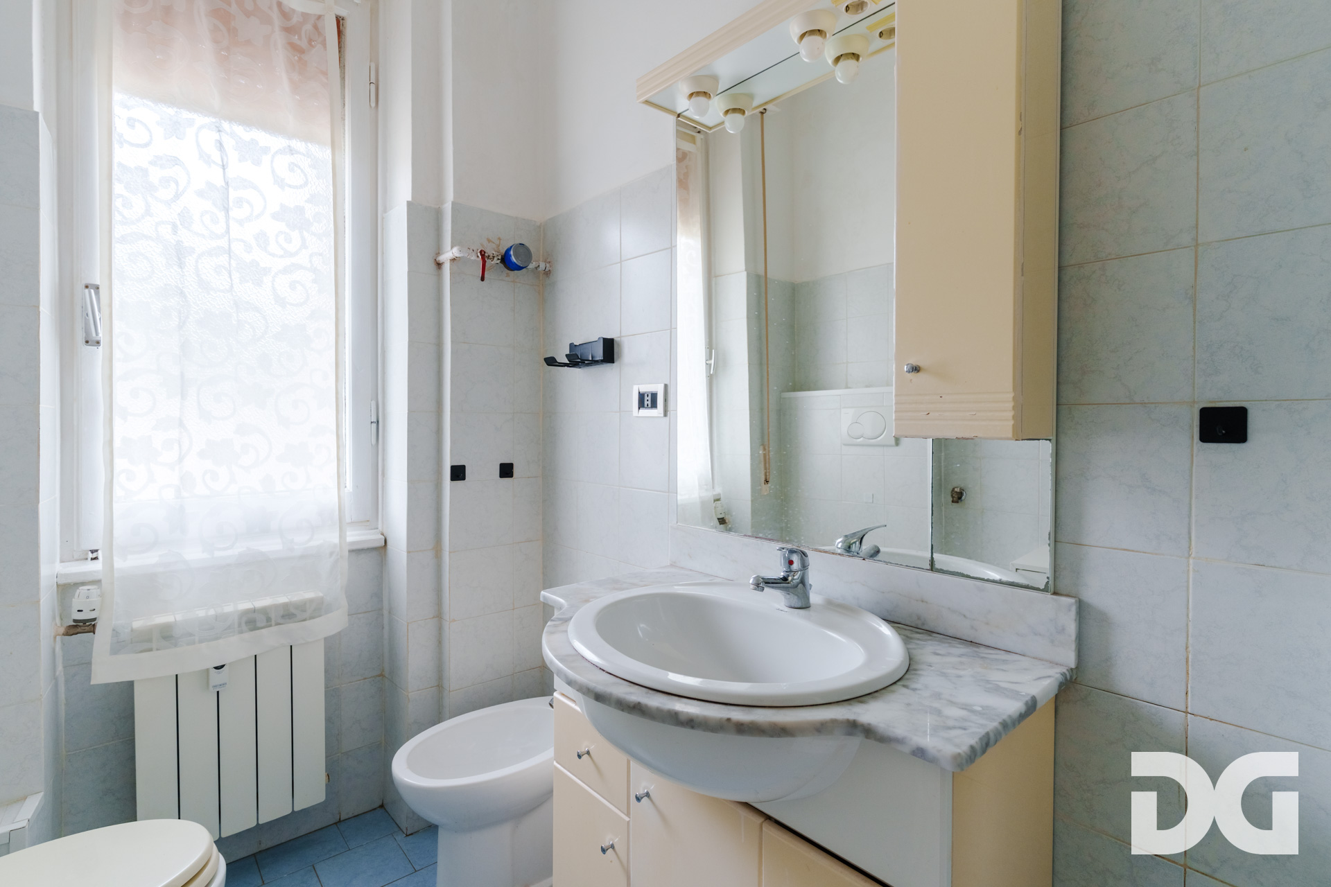 Immobiliare Del Guasta QUEZZI – VIA SUSANNA FONTANAROSSA LUMINOSI MQ. 70 IN CONTESTO PRIVATO