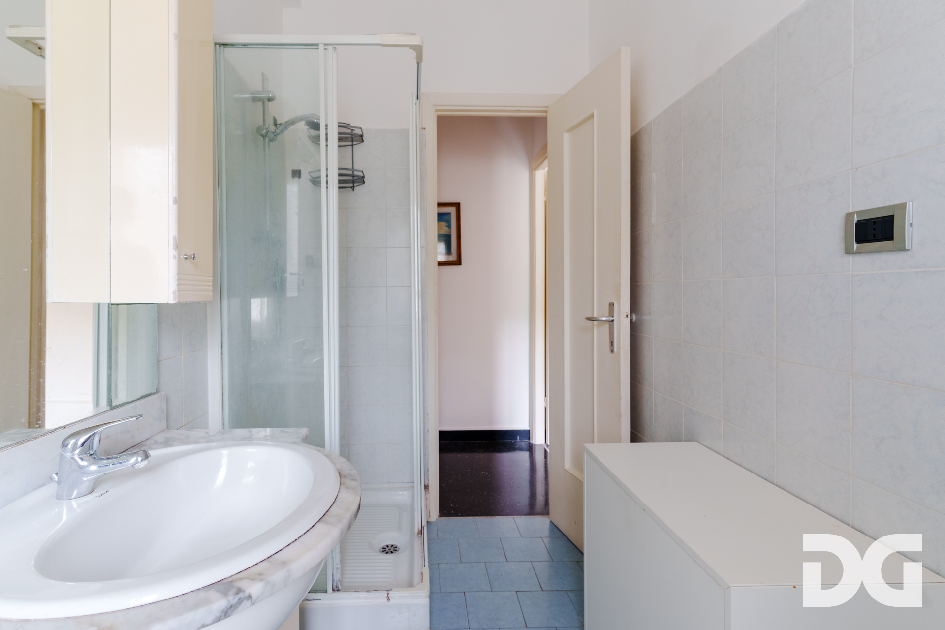 Immobiliare Del Guasta QUEZZI – VIA SUSANNA FONTANAROSSA LUMINOSI MQ. 70 IN CONTESTO PRIVATO
