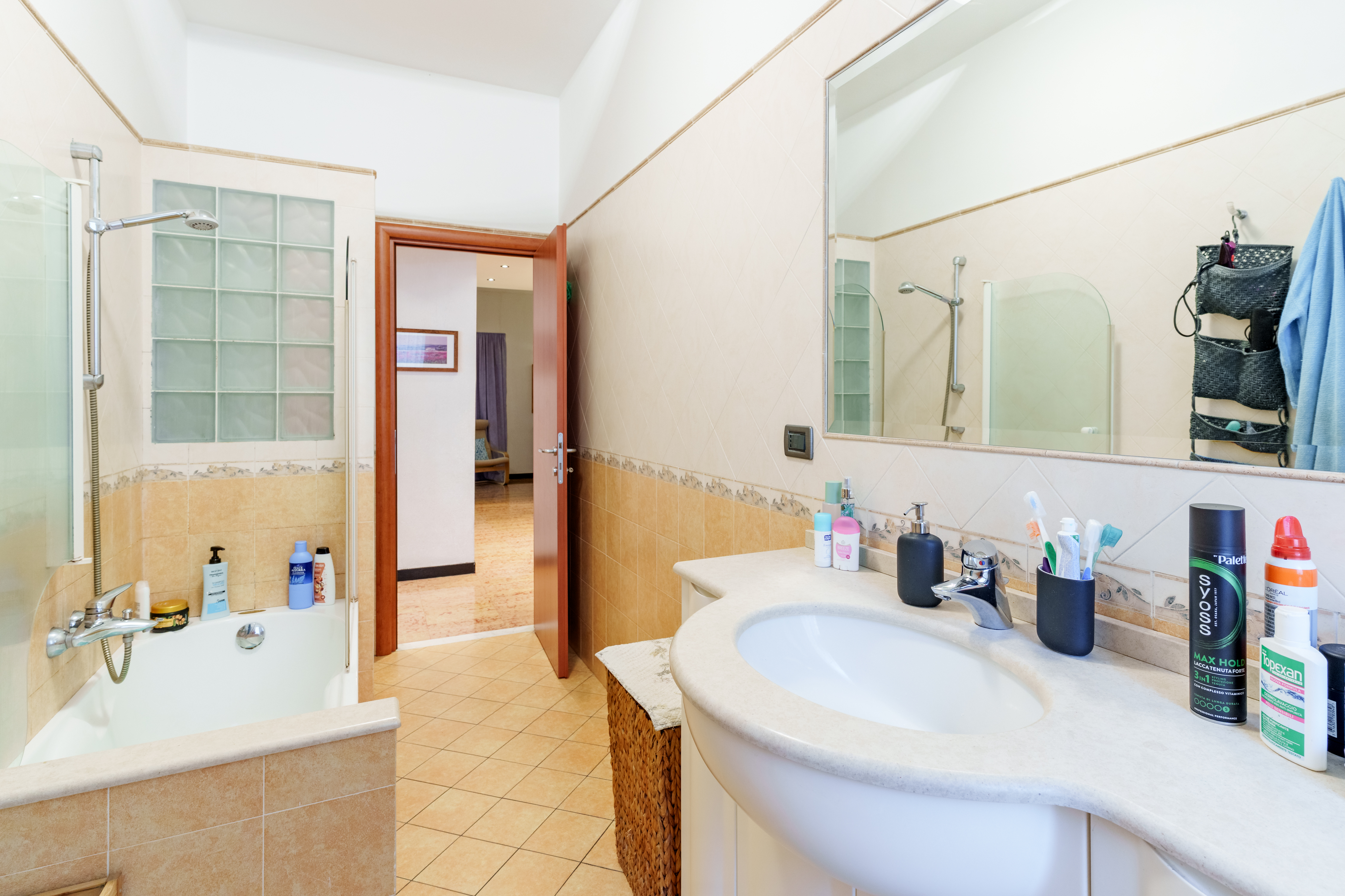 Immobiliare Del Guasta MARASSI – VIA CANEVARI – LUMINOSI MQ. 119 BIPOGGIOLI