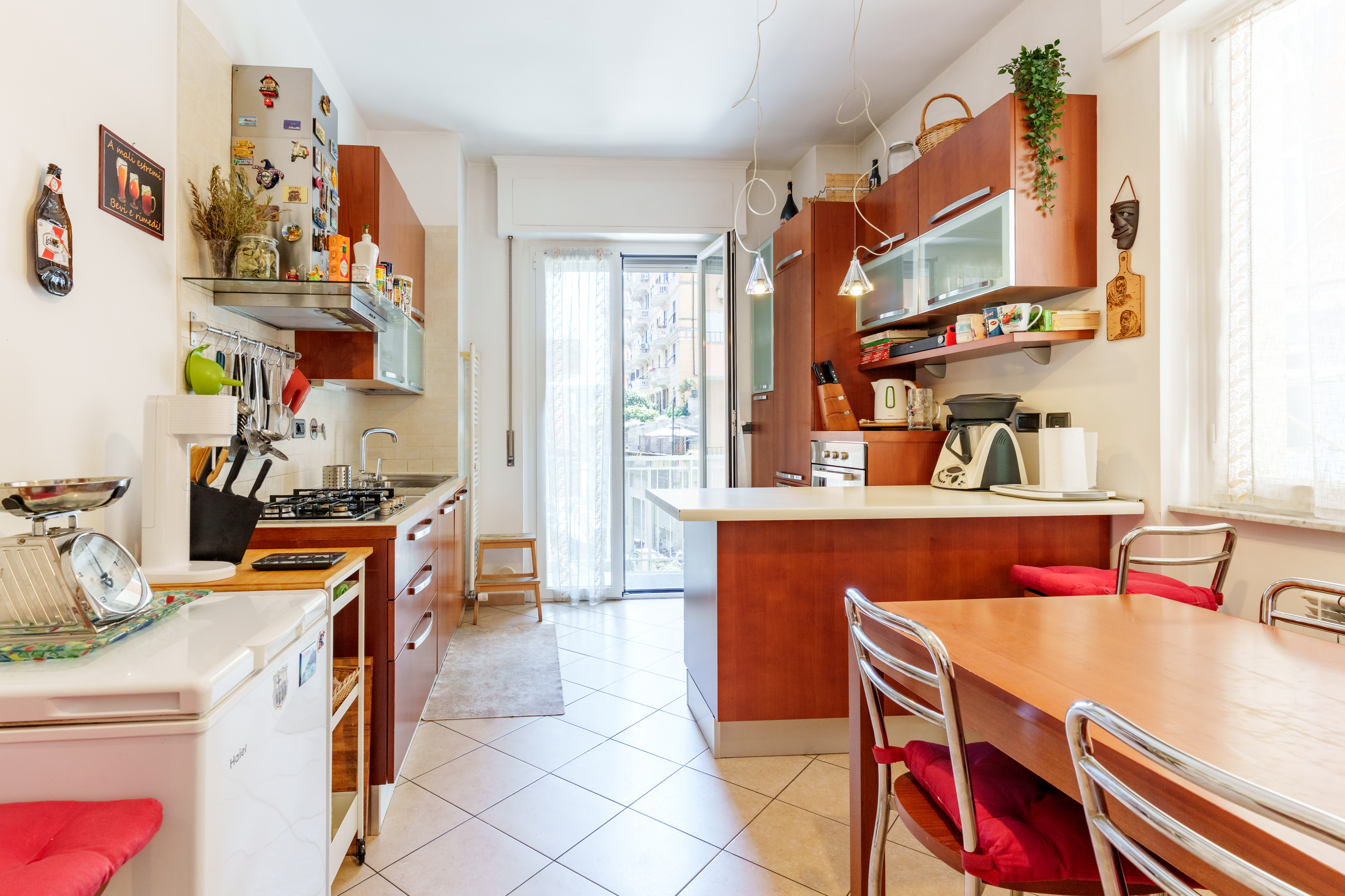 Immobiliare Del Guasta MARASSI – VIA CANEVARI – LUMINOSI MQ. 119 BIPOGGIOLI