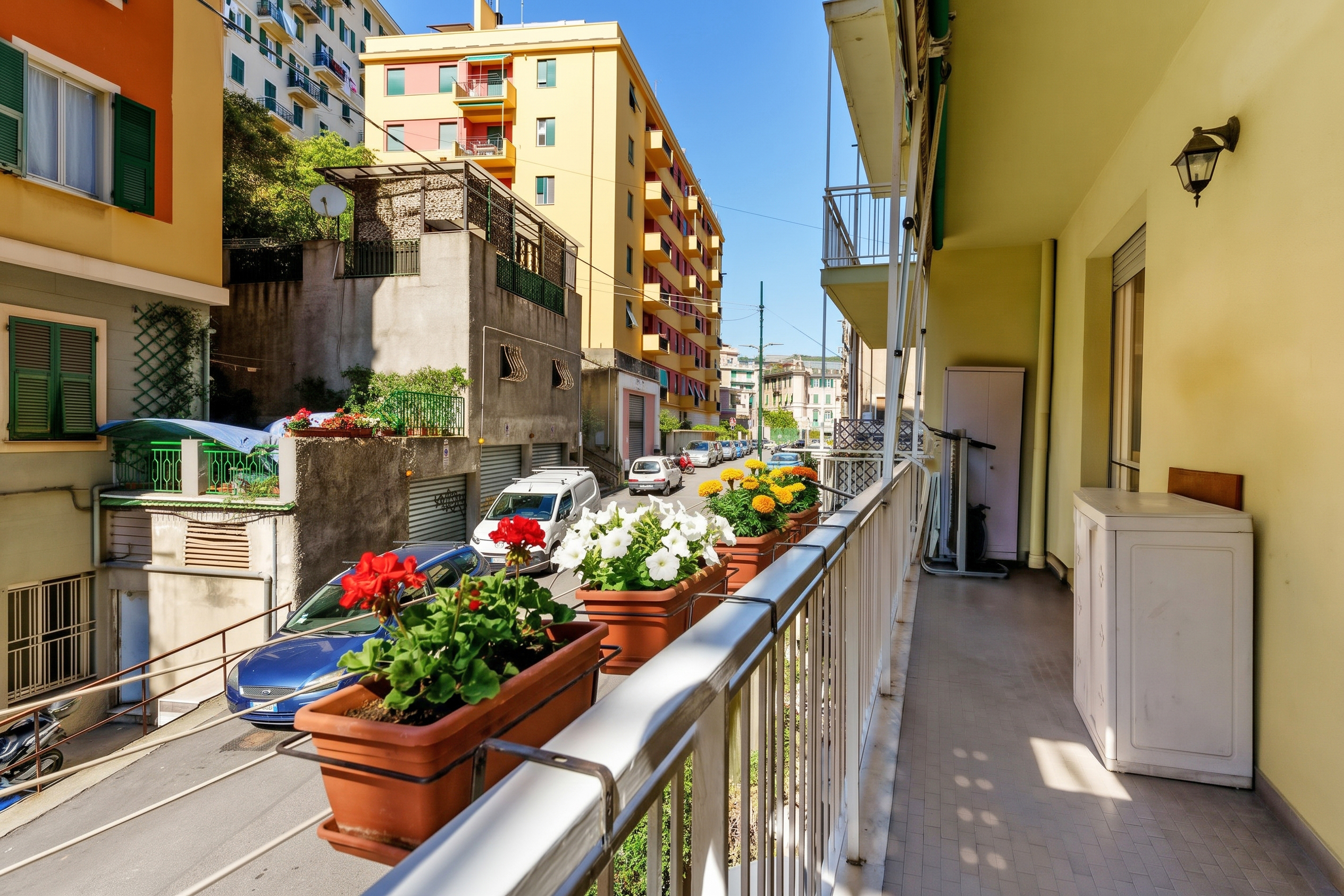 Immobiliare Del Guasta MARASSI – VIA CANEVARI – LUMINOSI MQ. 119 BIPOGGIOLI