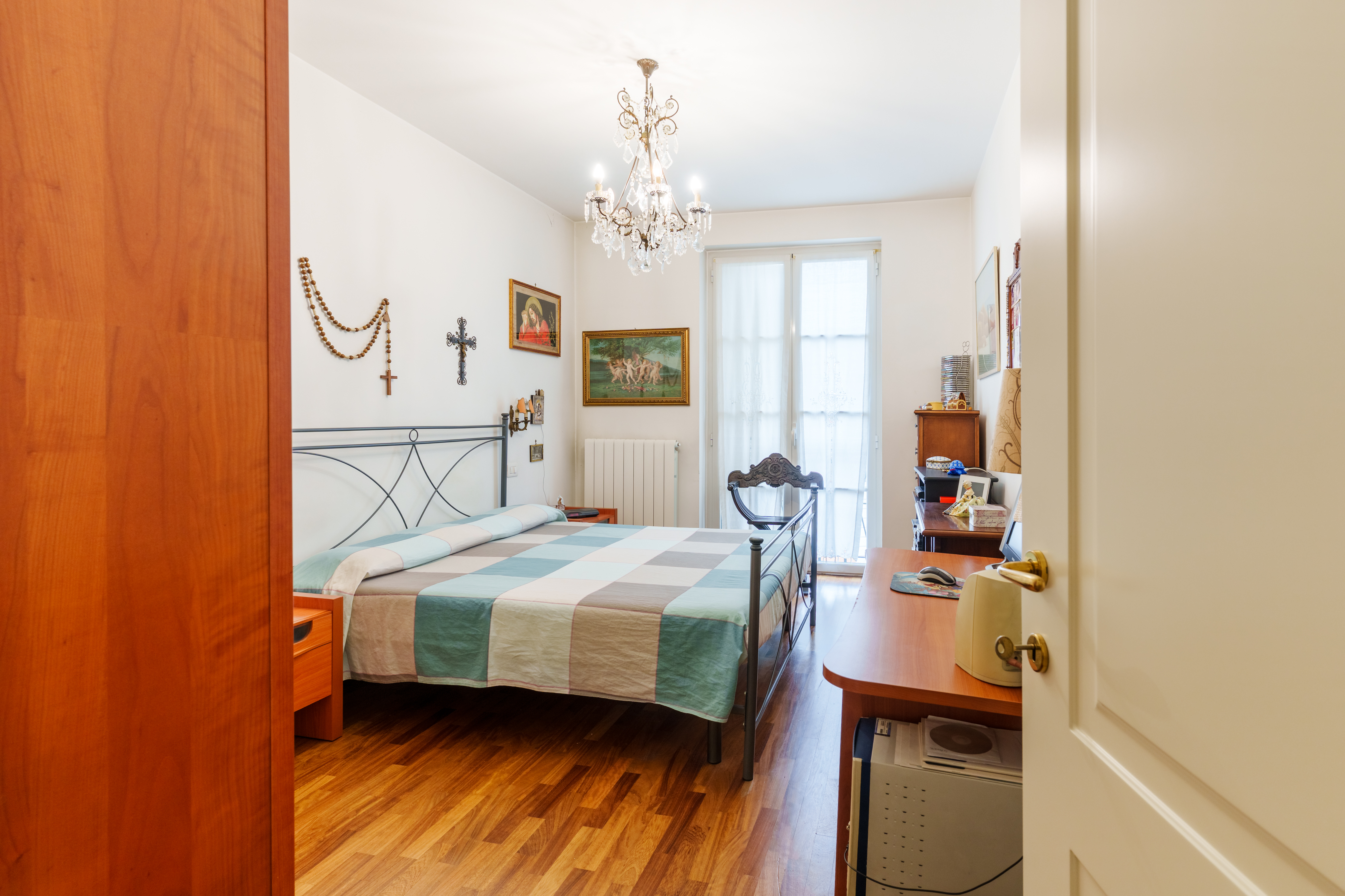 Immobiliare Del Guasta CENTRO – PIAZZA DELLA NUNZIATA MQ. 89 CON POGGIOLO E BOX