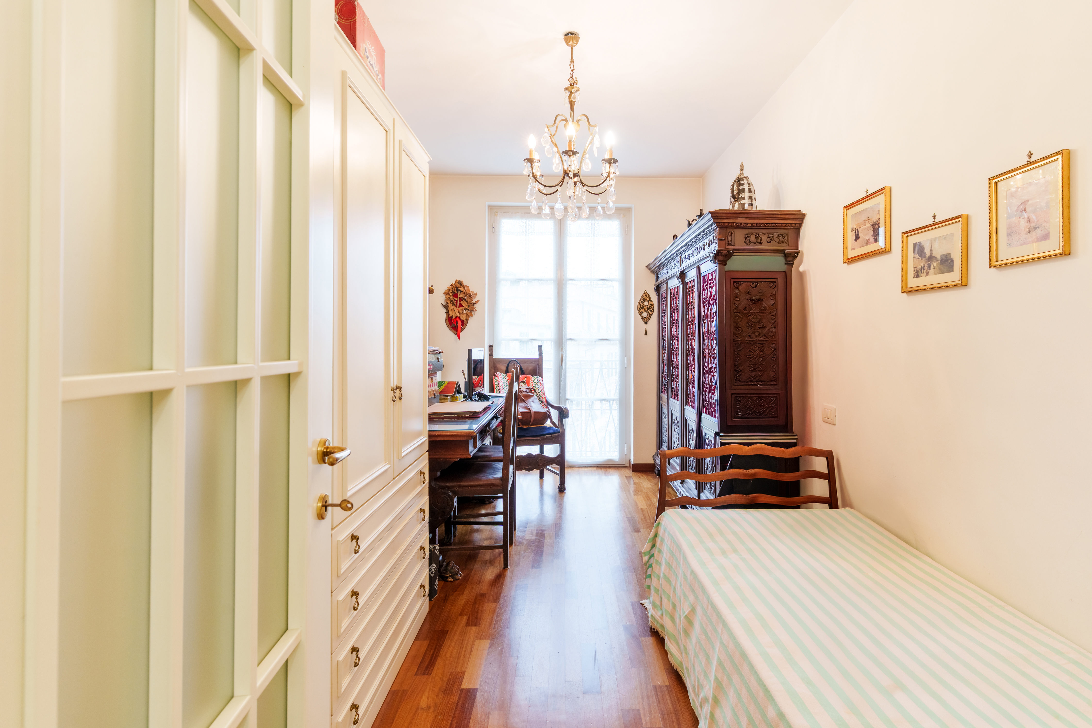 Immobiliare Del Guasta CENTRO – PIAZZA DELLA NUNZIATA MQ. 89 CON POGGIOLO E BOX