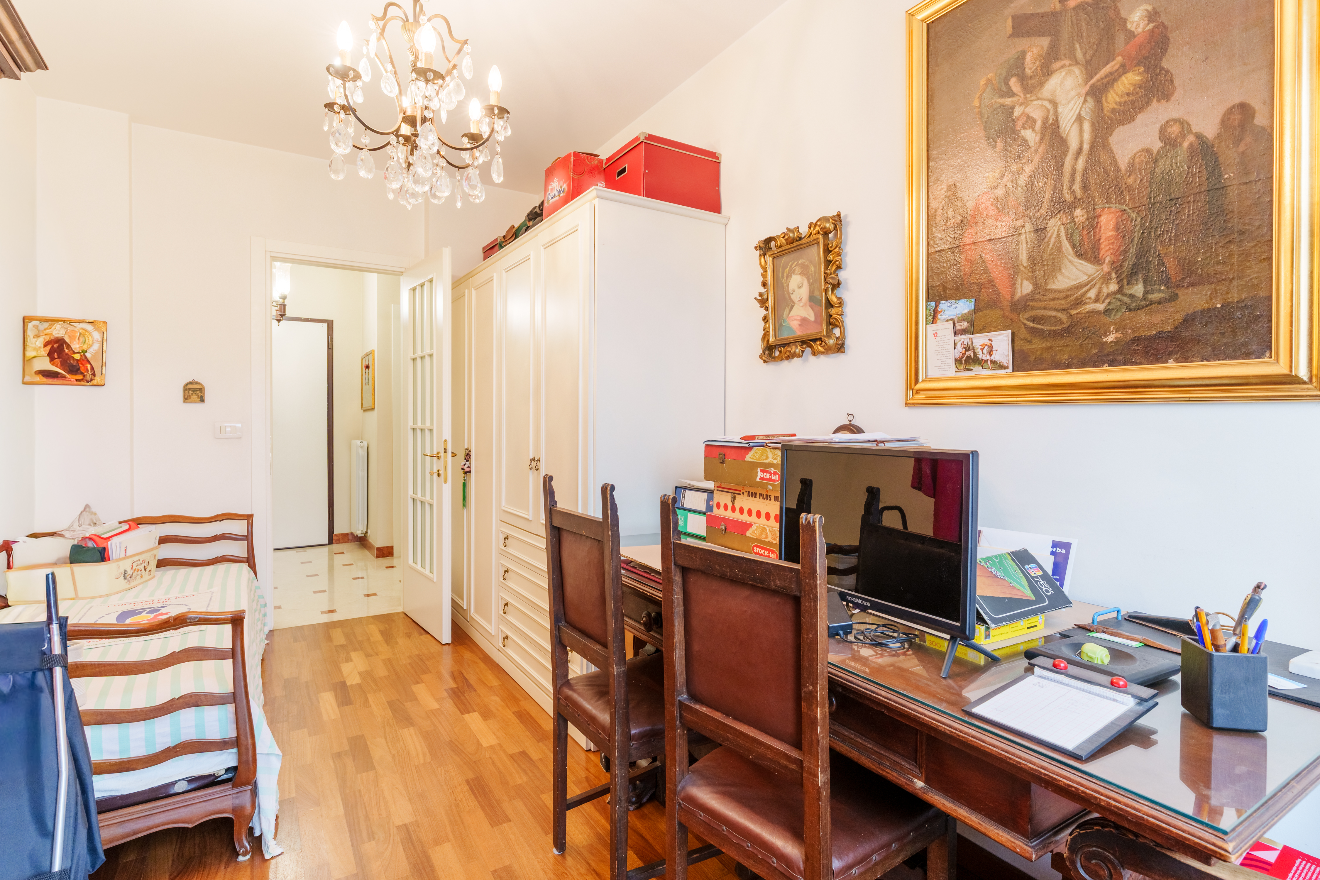 Immobiliare Del Guasta CENTRO – PIAZZA DELLA NUNZIATA MQ. 89 CON POGGIOLO E BOX