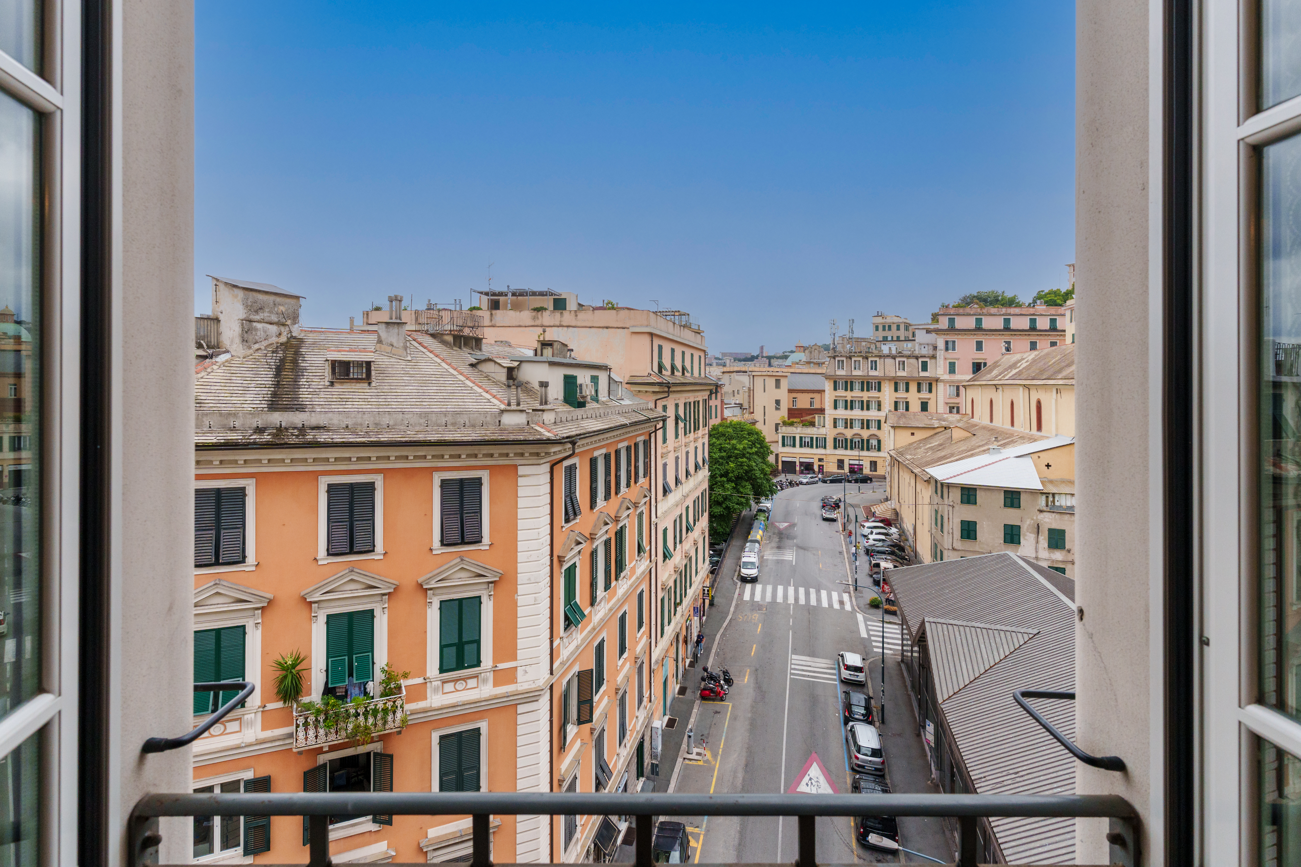 Immobiliare Del Guasta CENTRO – PIAZZA DELLA NUNZIATA MQ. 89 CON POGGIOLO E BOX