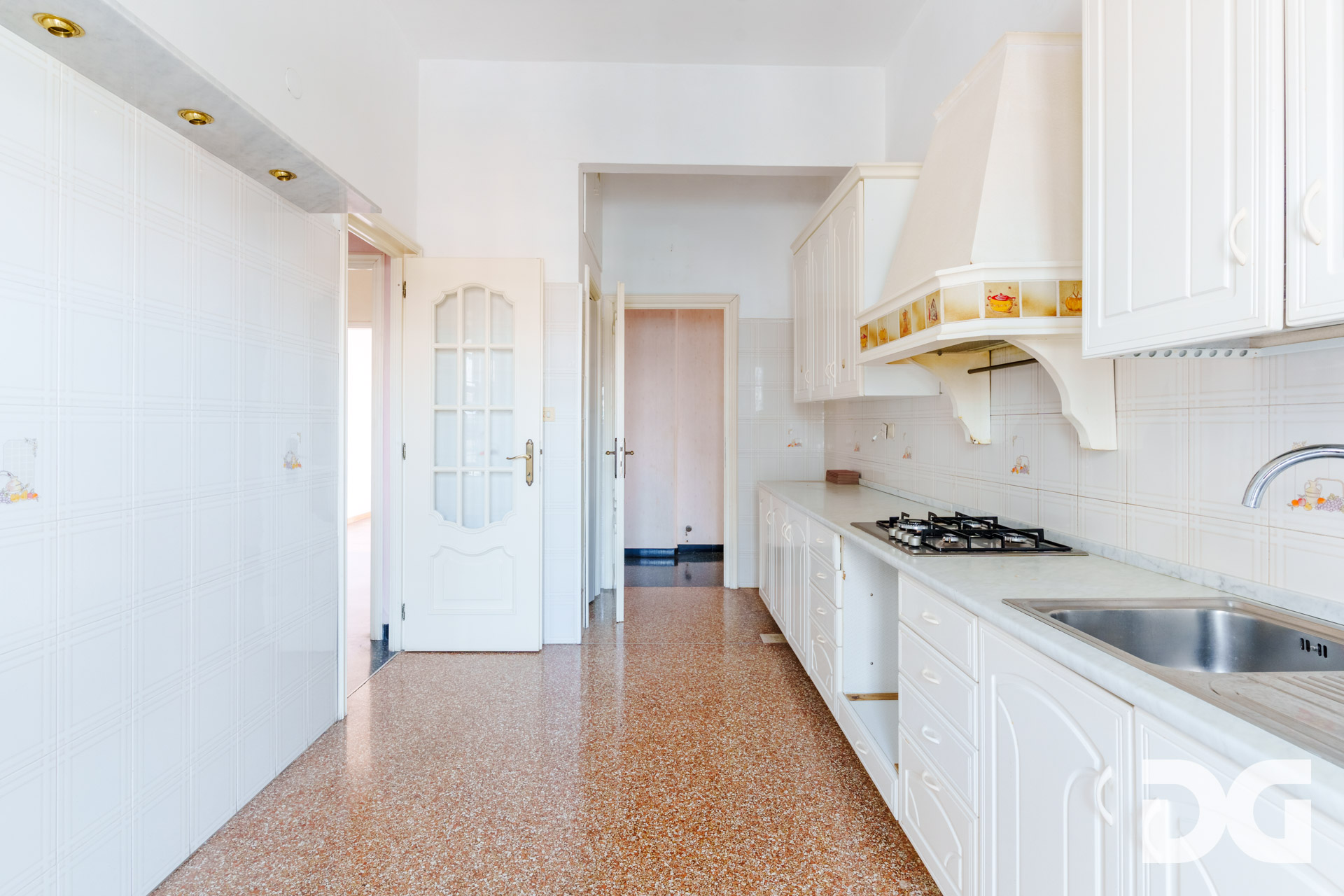 Immobiliare Del Guasta CENTRO – VIA IMPERIA PANORAMICI MQ. 133 CON BALCONATA 