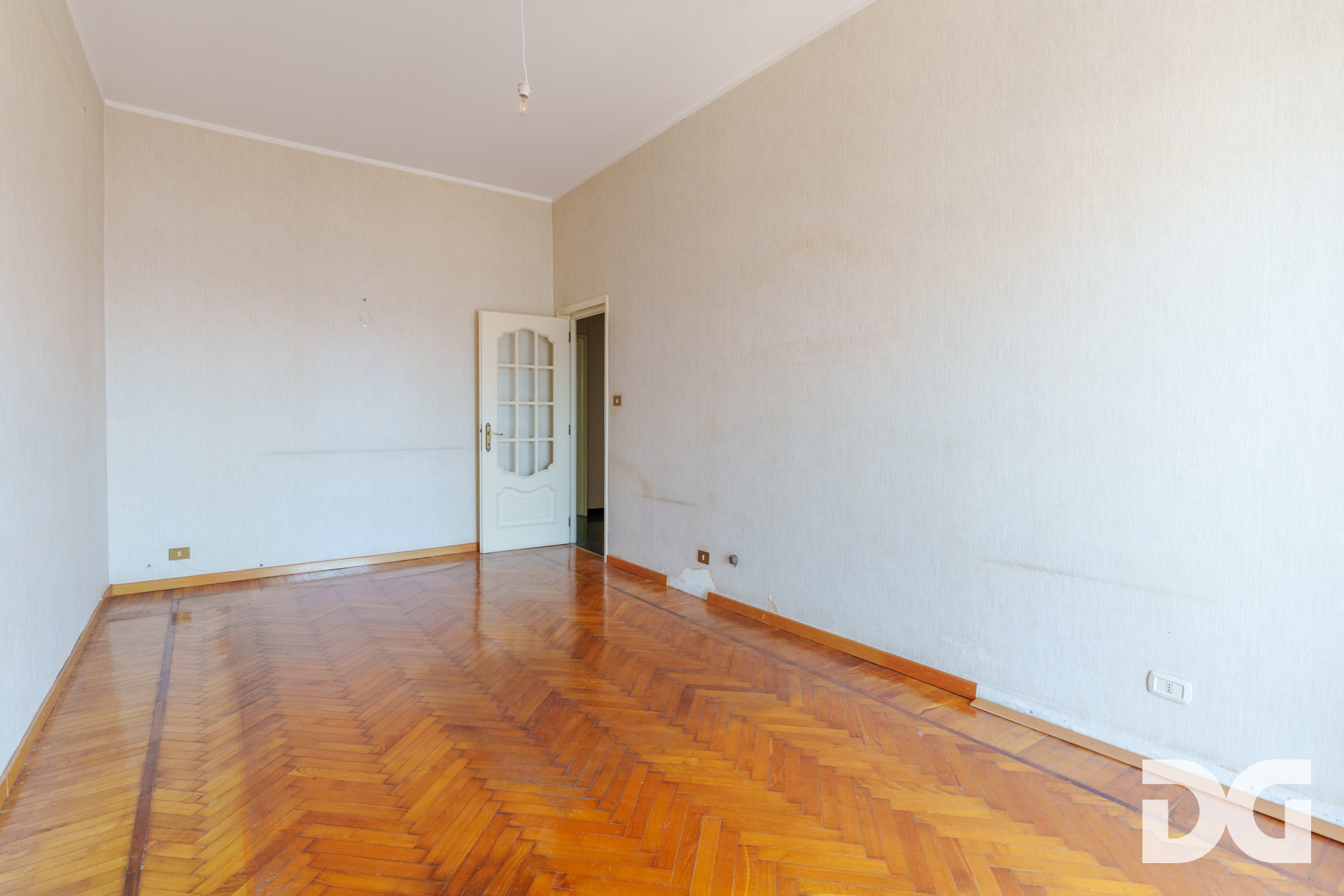 Immobiliare Del Guasta CENTRO – VIA IMPERIA PANORAMICI MQ. 133 CON BALCONATA 