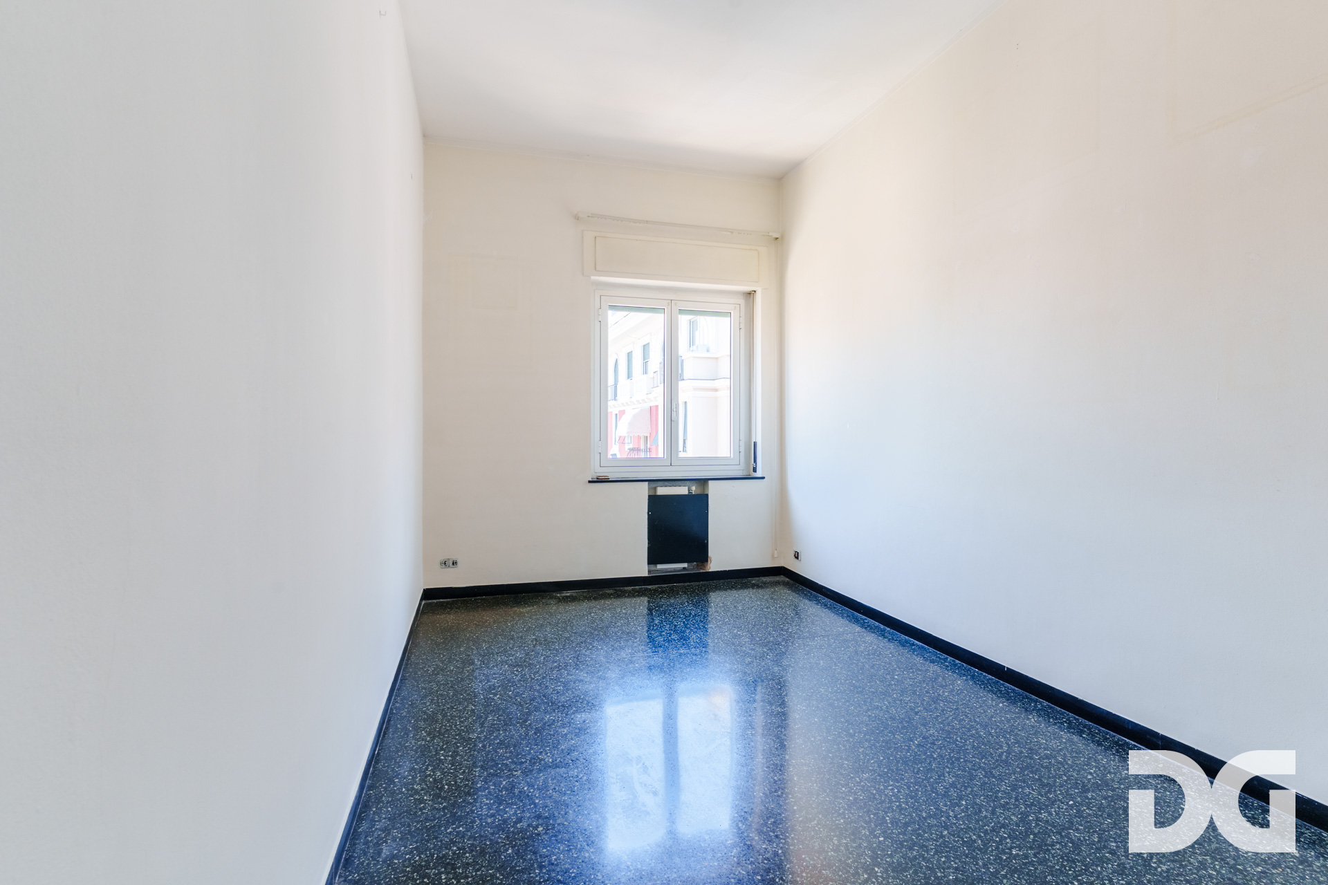 Immobiliare Del Guasta CENTRO – VIA IMPERIA PANORAMICI MQ. 133 CON BALCONATA 