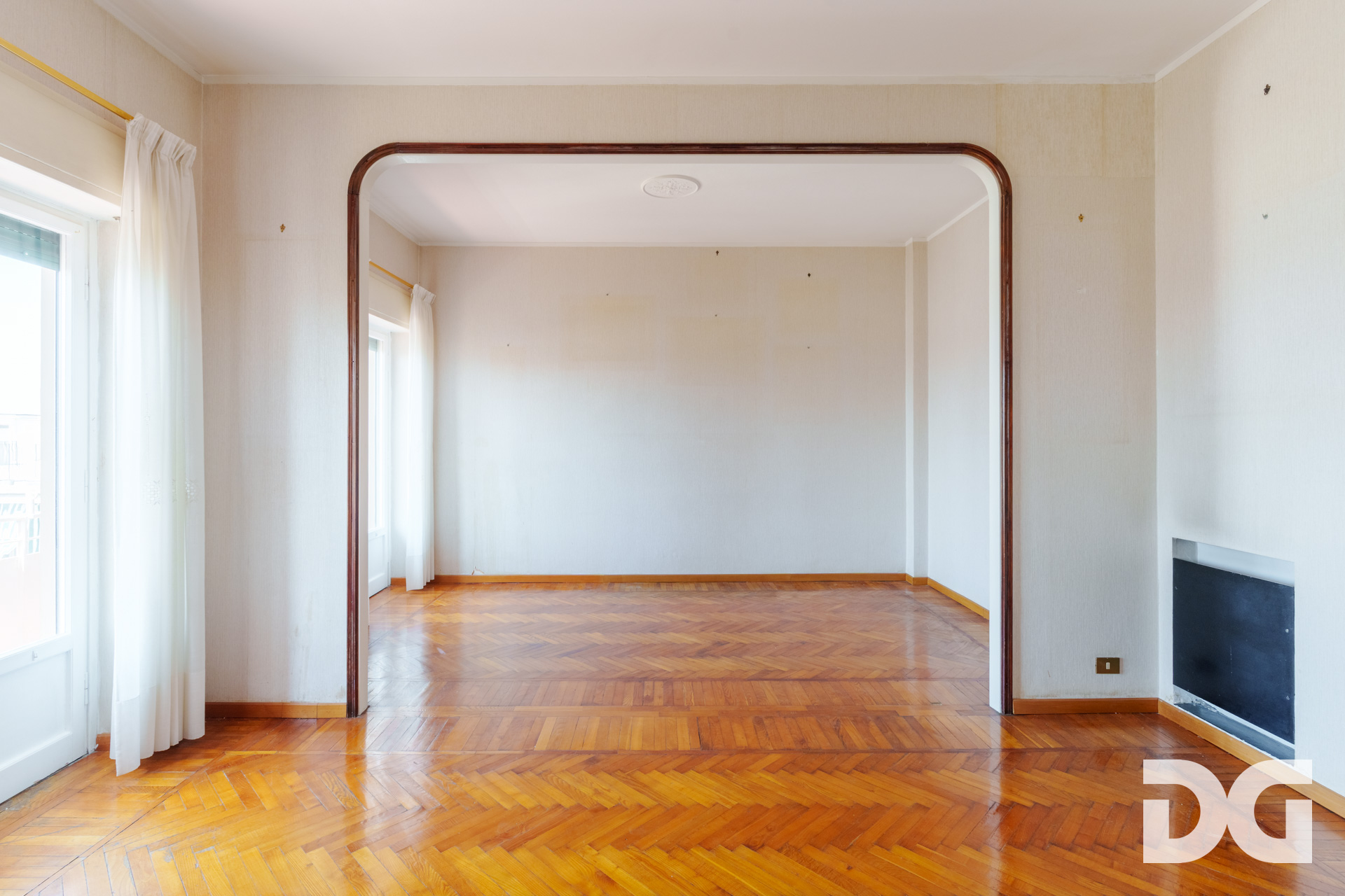 Immobiliare Del Guasta CENTRO – VIA IMPERIA PANORAMICI MQ. 133 CON BALCONATA 