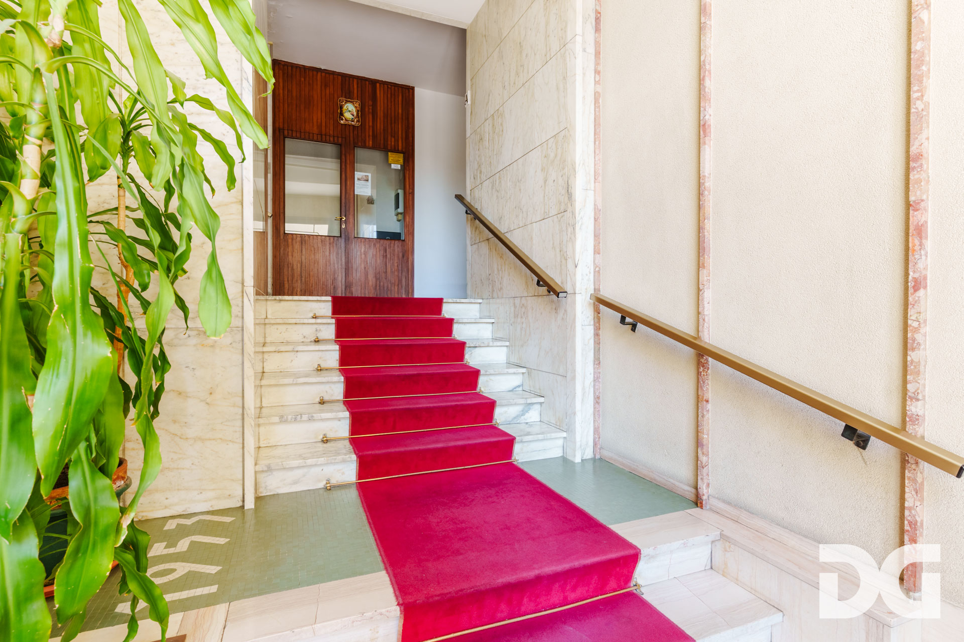 Immobiliare Del Guasta CENTRO – VIA IMPERIA PANORAMICI MQ. 133 CON BALCONATA 