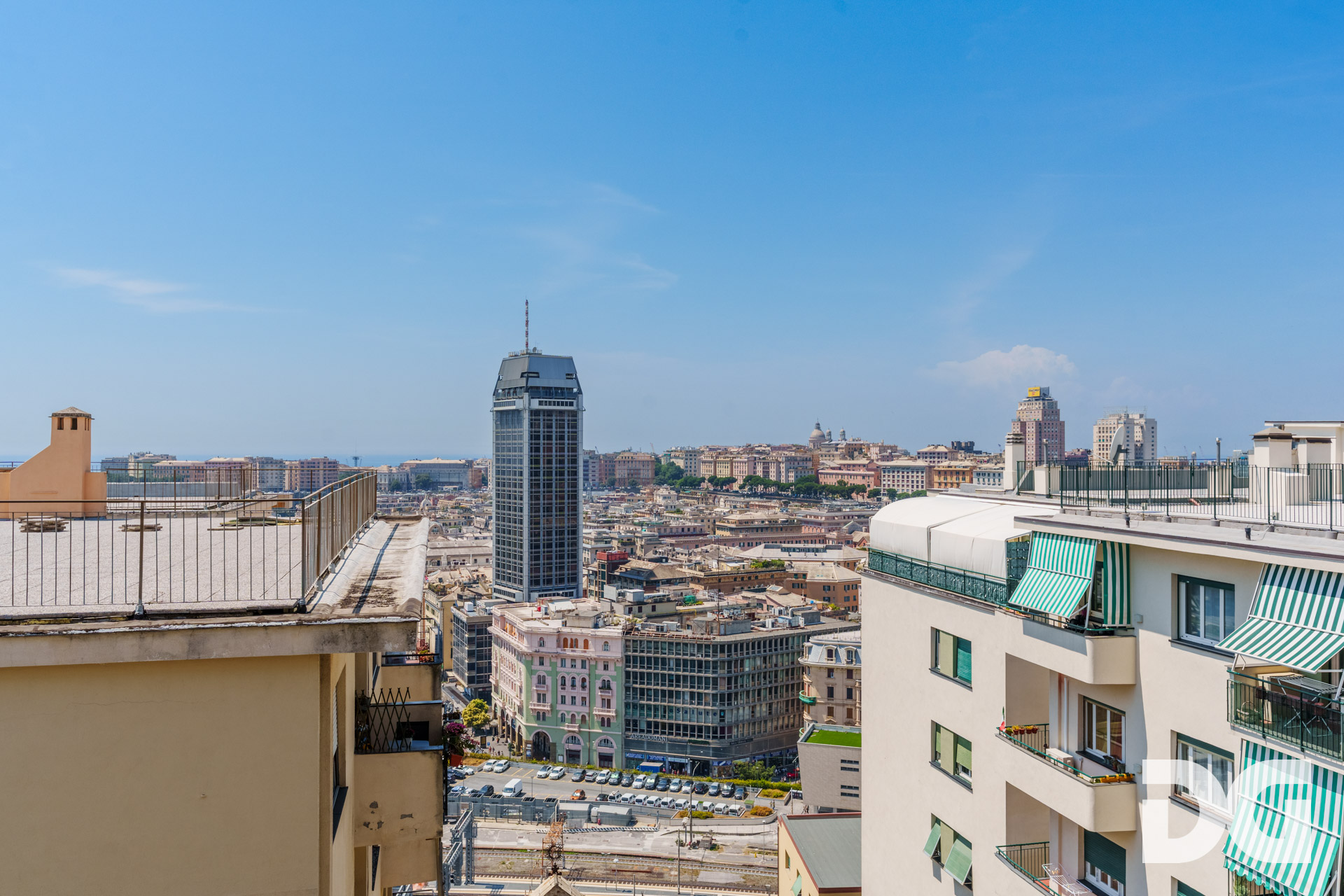 Immobiliare Del Guasta CENTRO – VIA IMPERIA PANORAMICI MQ. 133 CON BALCONATA 