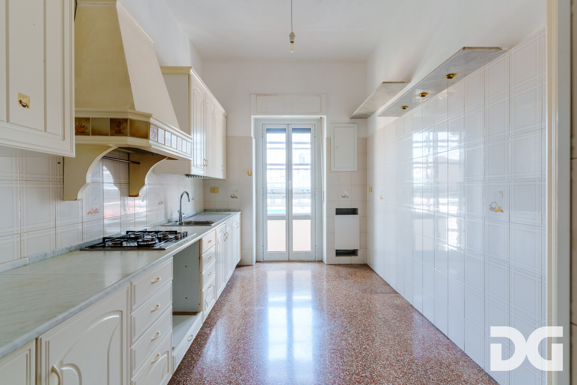 Immobiliare Del Guasta CENTRO – VIA IMPERIA PANORAMICI MQ. 133 CON BALCONATA 