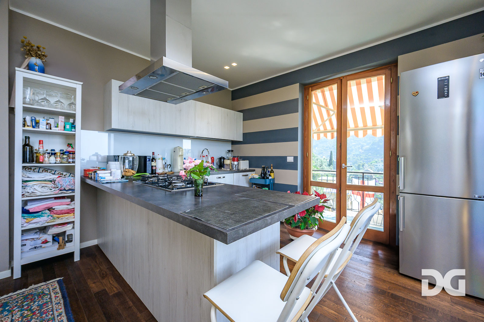Immobiliare Del Guasta NERVI IMMERSO NEL VERDE – PANORAMICI MQ. 104 CON GIARDINO 