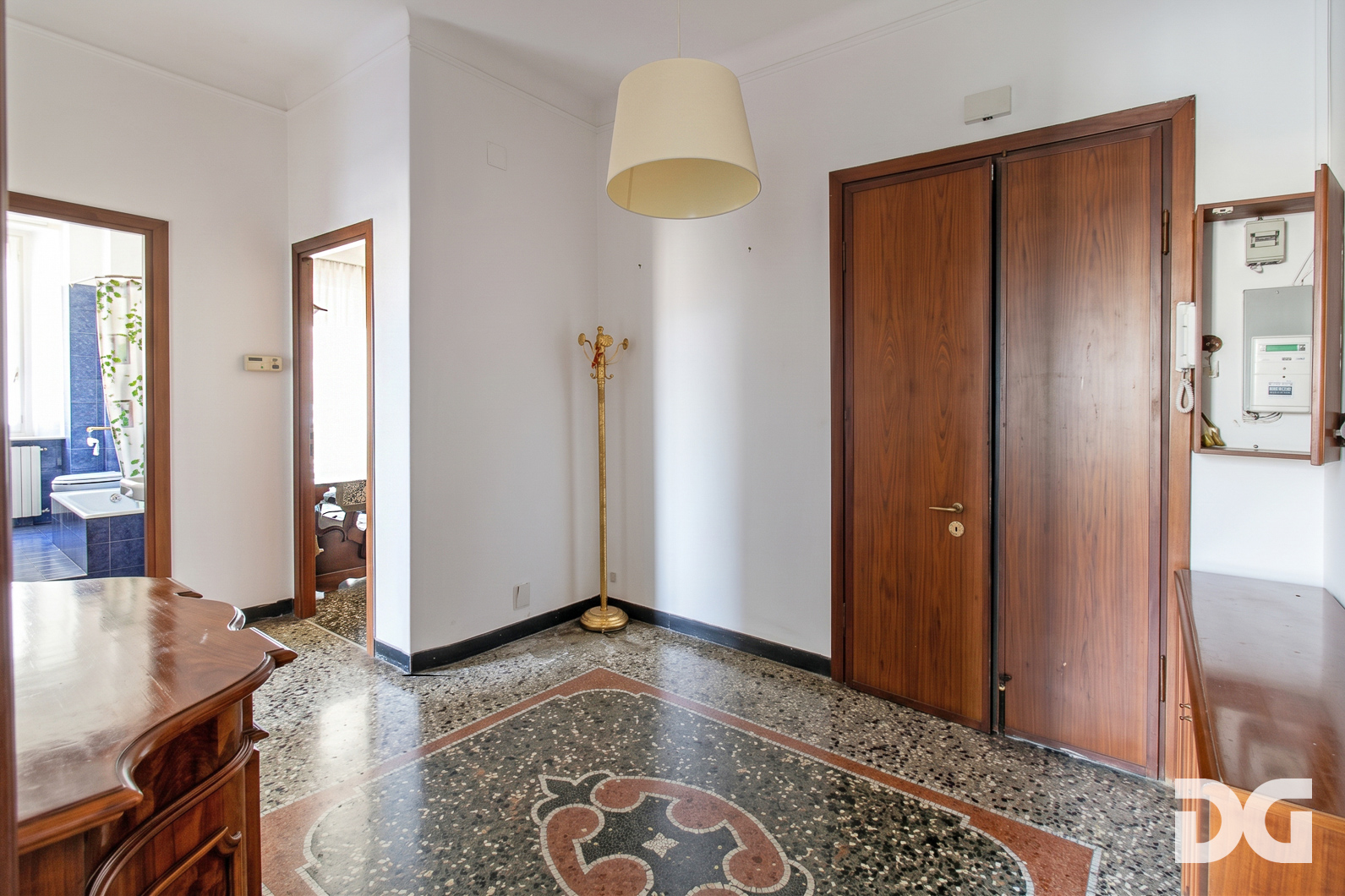 Immobiliare Del Guasta ALBARO – VIALE PALAZZI ORDINATI MQ. 68 CON BALCONE
