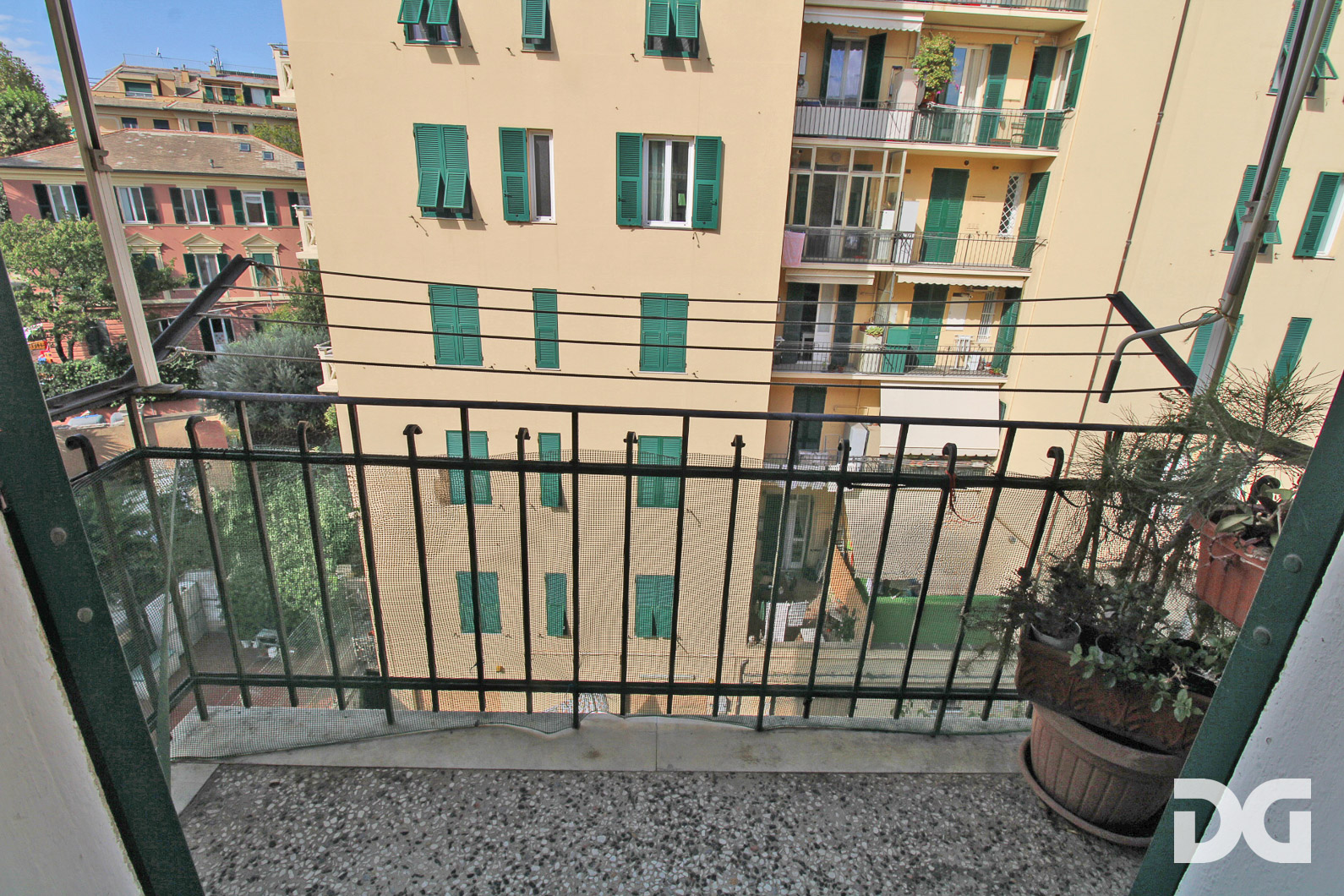 Immobiliare Del Guasta ALBARO – VIALE PALAZZI ORDINATI MQ. 68 CON BALCONE