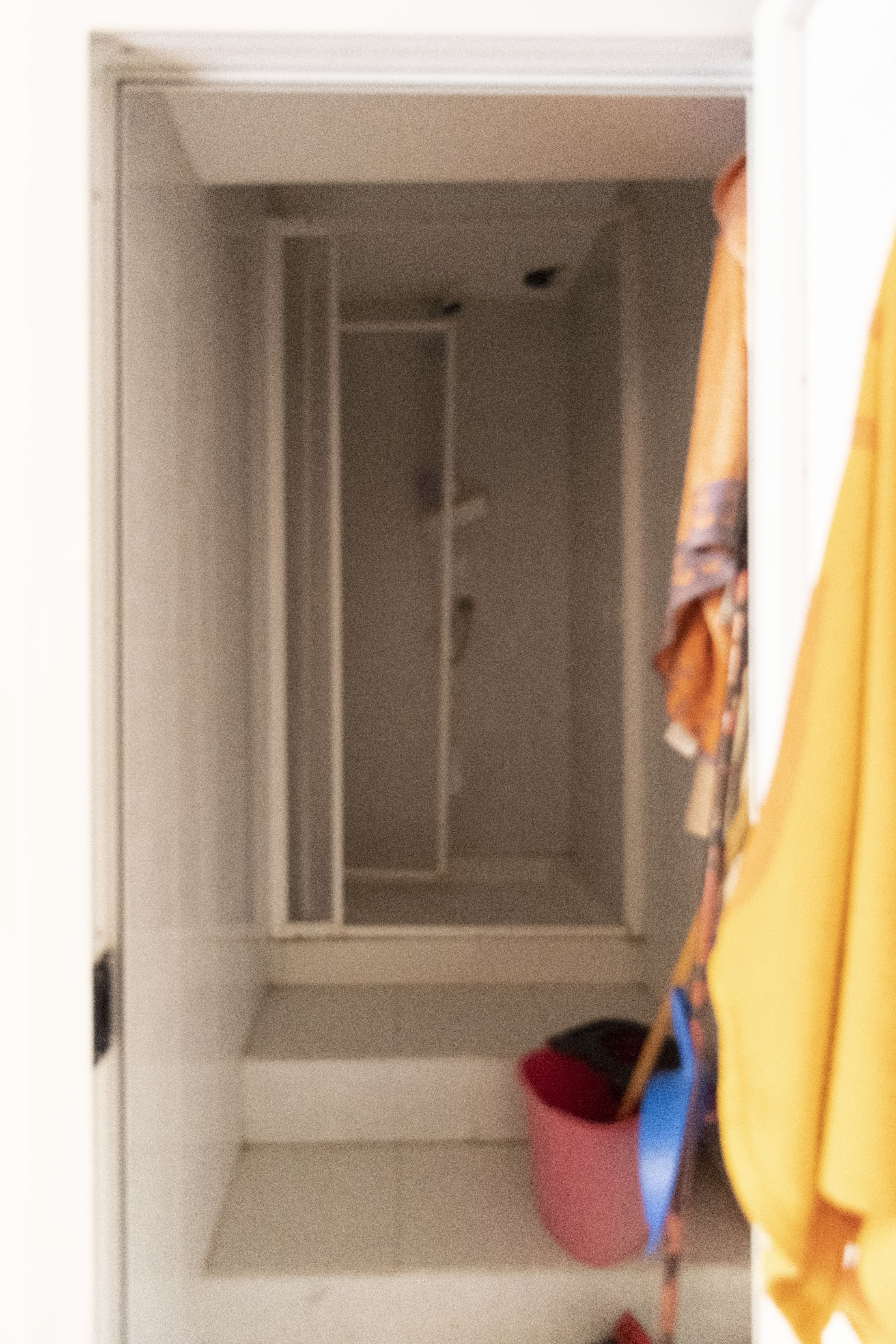 Immobiliare Del Guasta NEGOZIO CON 2 VETRINE MQ. 52 