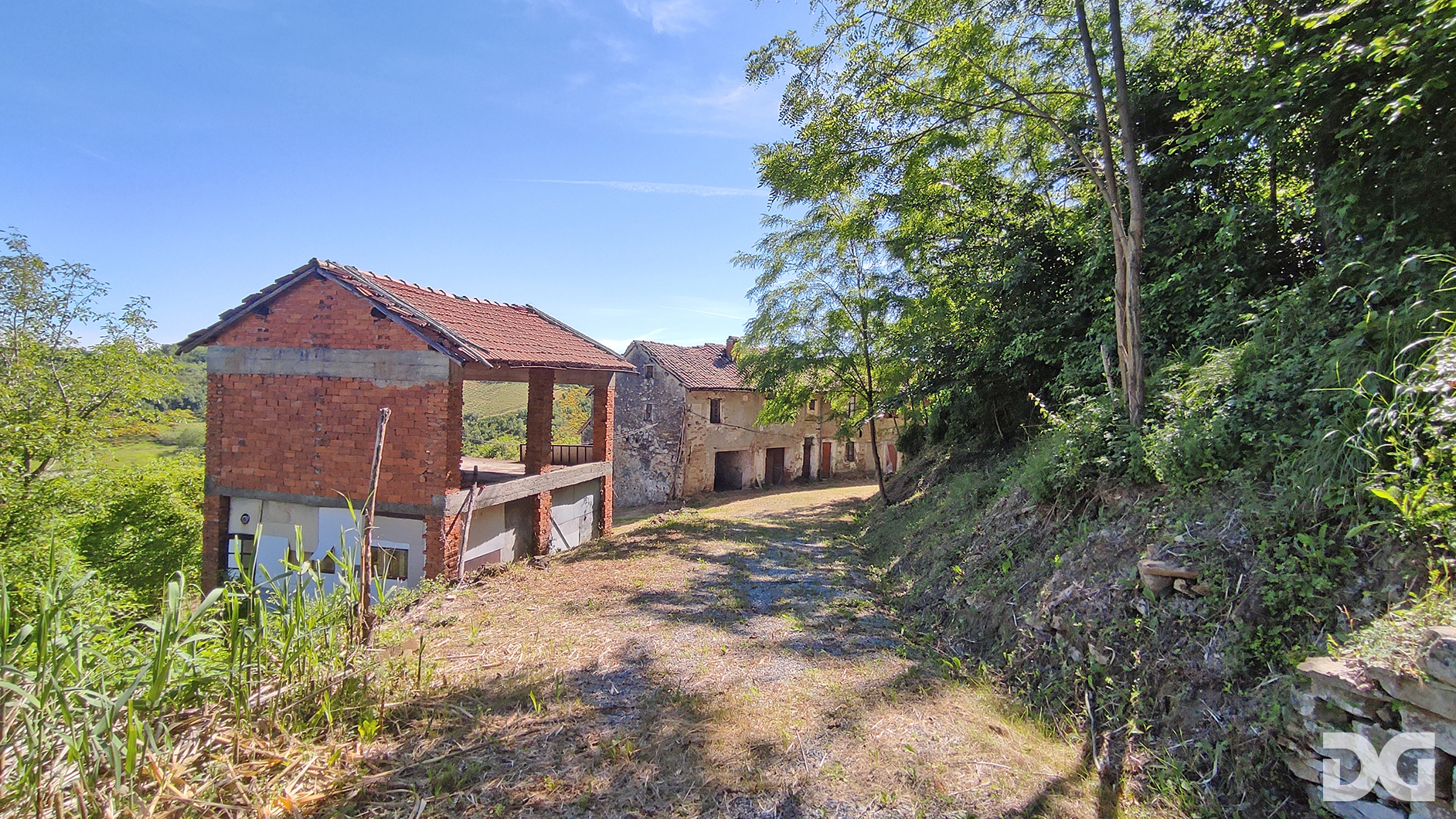 Immobiliare Del Guasta LERMA – CASCINA MQ. 330 CON GRANDE TERRENO 