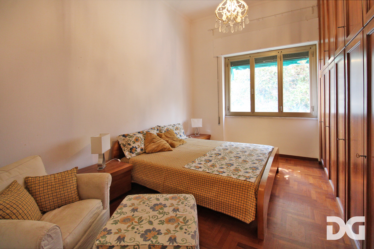 Immobiliare Del Guasta ALBARO – VIA ZARA ARREDATI MQ. 105 CON GIARDINO CARRABILE 