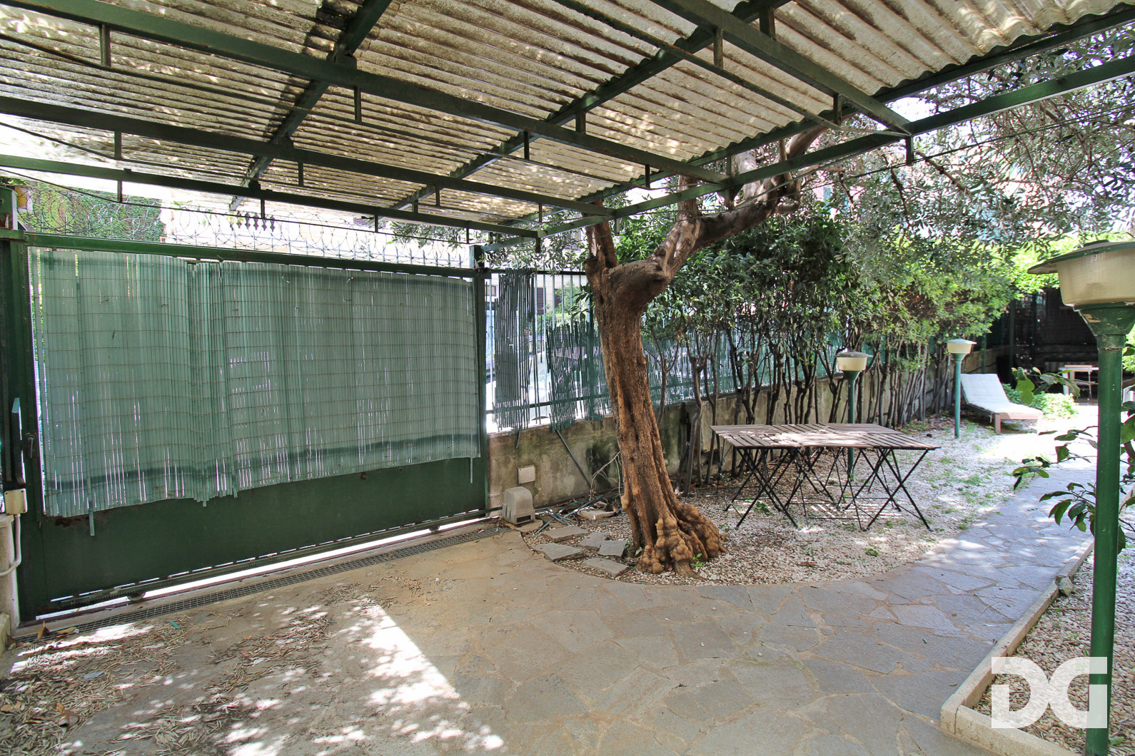 Immobiliare Del Guasta ALBARO – VIA ZARA ARREDATI MQ. 105 CON GIARDINO CARRABILE 