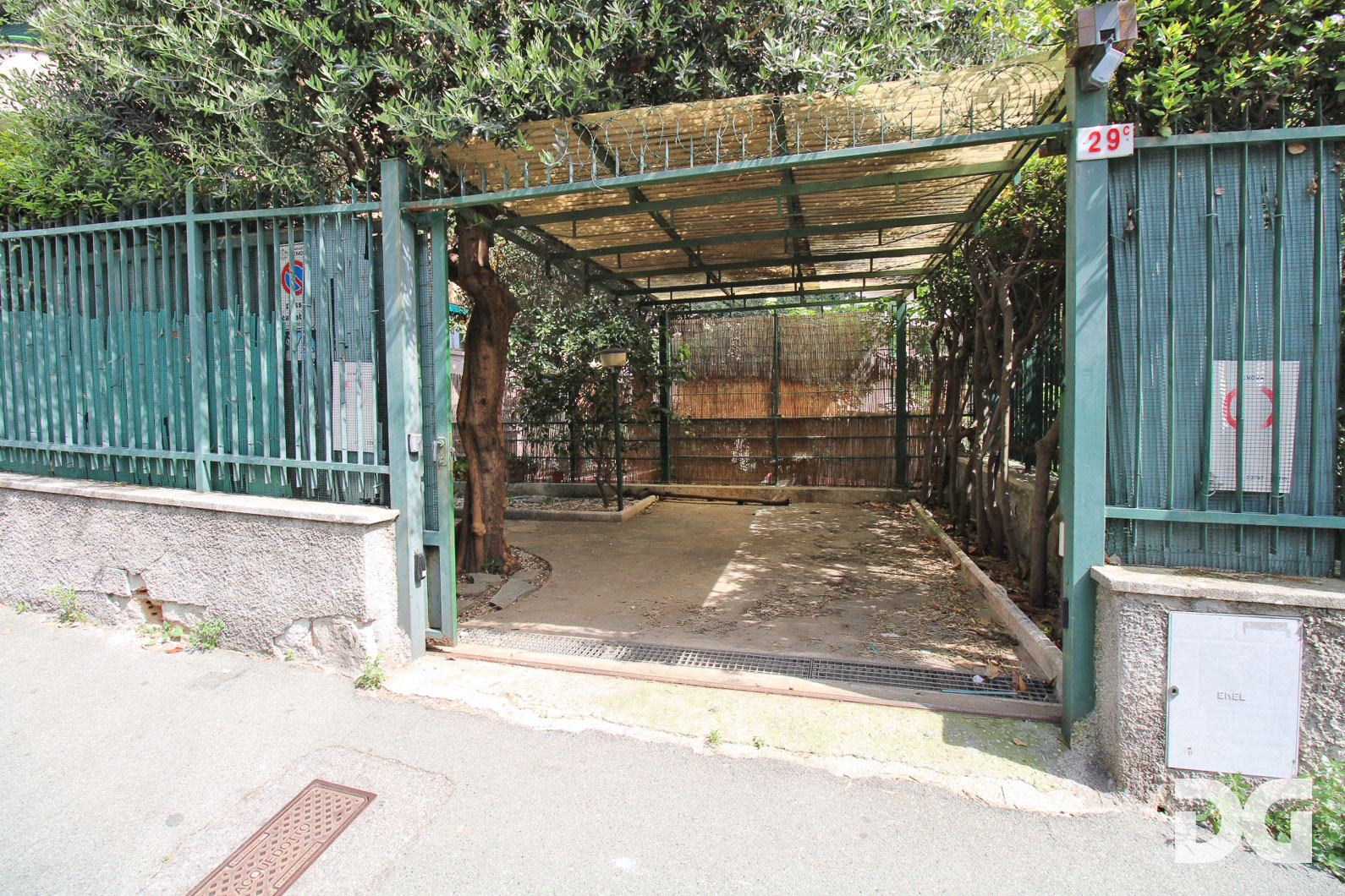 Immobiliare Del Guasta ALBARO – VIA ZARA ARREDATI MQ. 105 CON GIARDINO CARRABILE 