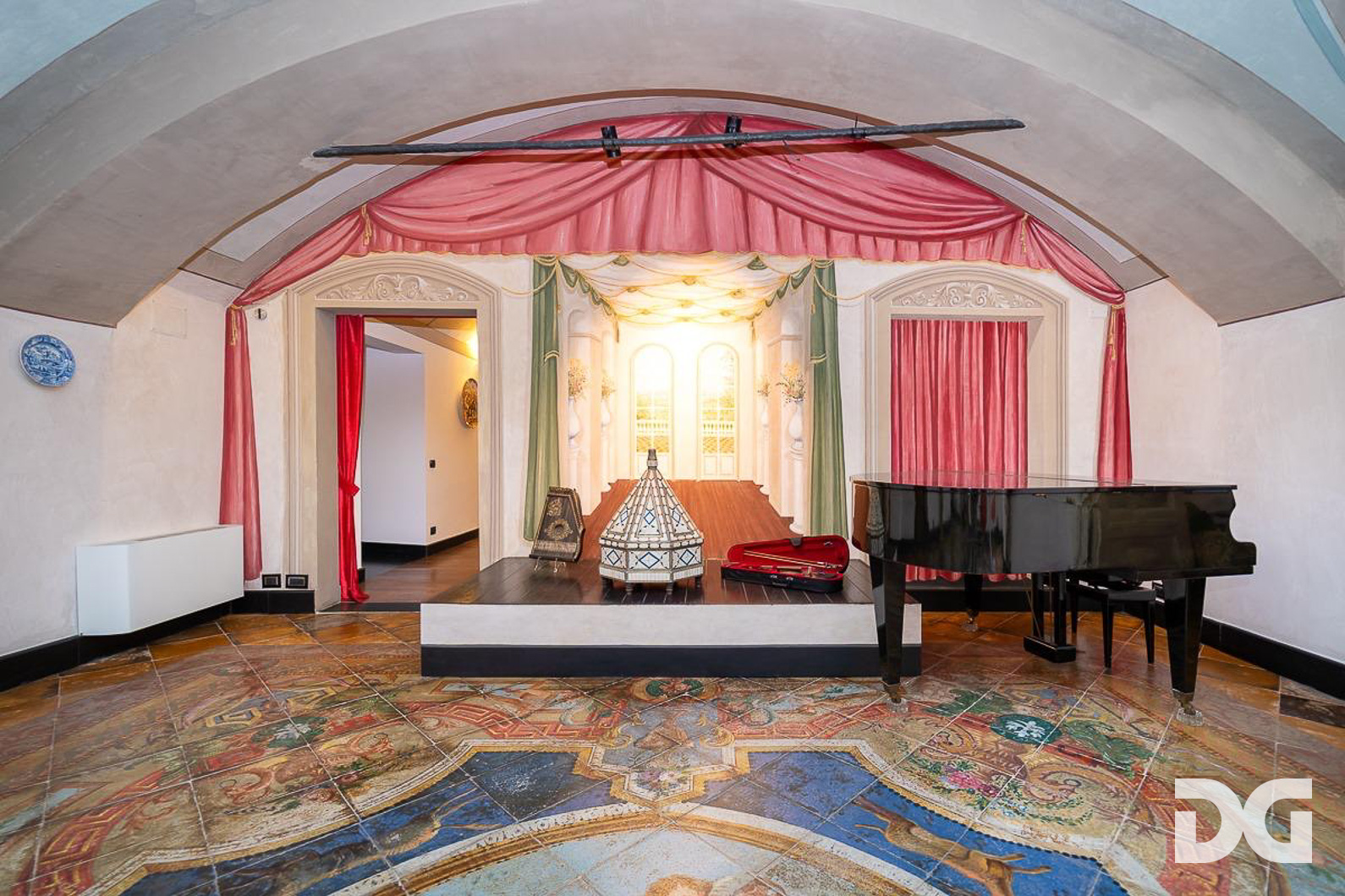 Immobiliare Del Guasta CENTRO STORICO PIAZZA DELLA MERIDIANA – UFFICIO CON ABITAZIONE MQ. 350 