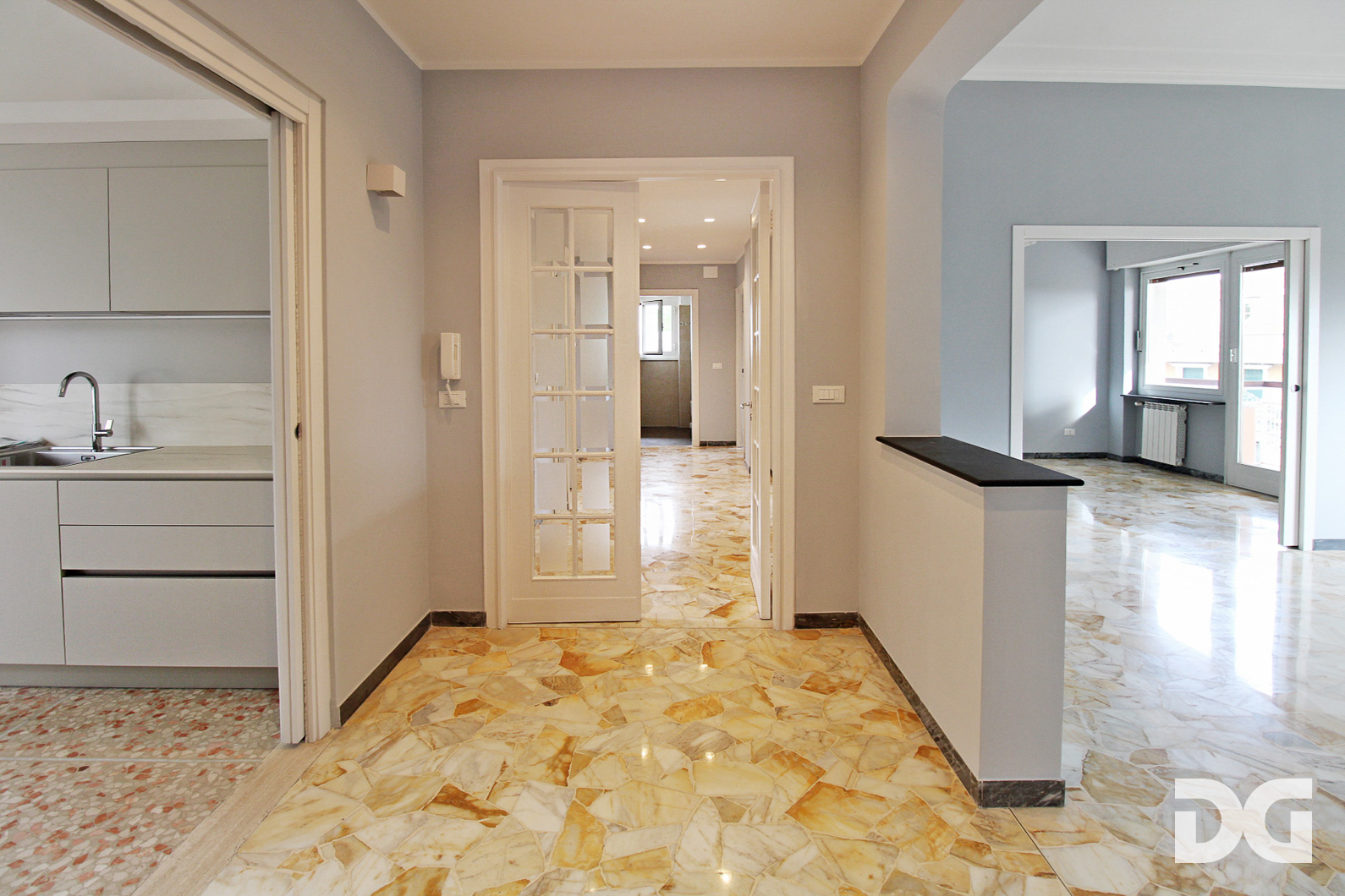 Immobiliare Del Guasta ALBARO – VIA SIENA RISTRUTTURATI MQ. 135 BALCONATE – BOX – CANTINA