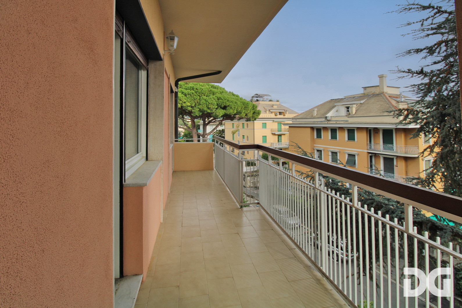 Immobiliare Del Guasta ALBARO – VIA SIENA RISTRUTTURATI MQ. 135 BALCONATE – BOX – CANTINA