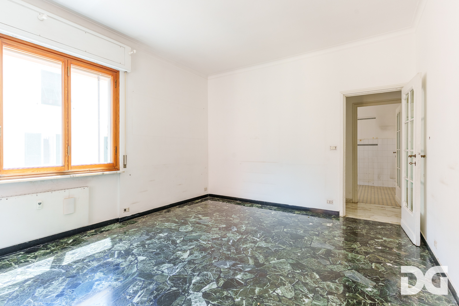 Immobiliare Del Guasta CARIGNANO – VIA DI SANTA CHIARA LUMINOSI MQ. 99 CON BALCONATE 