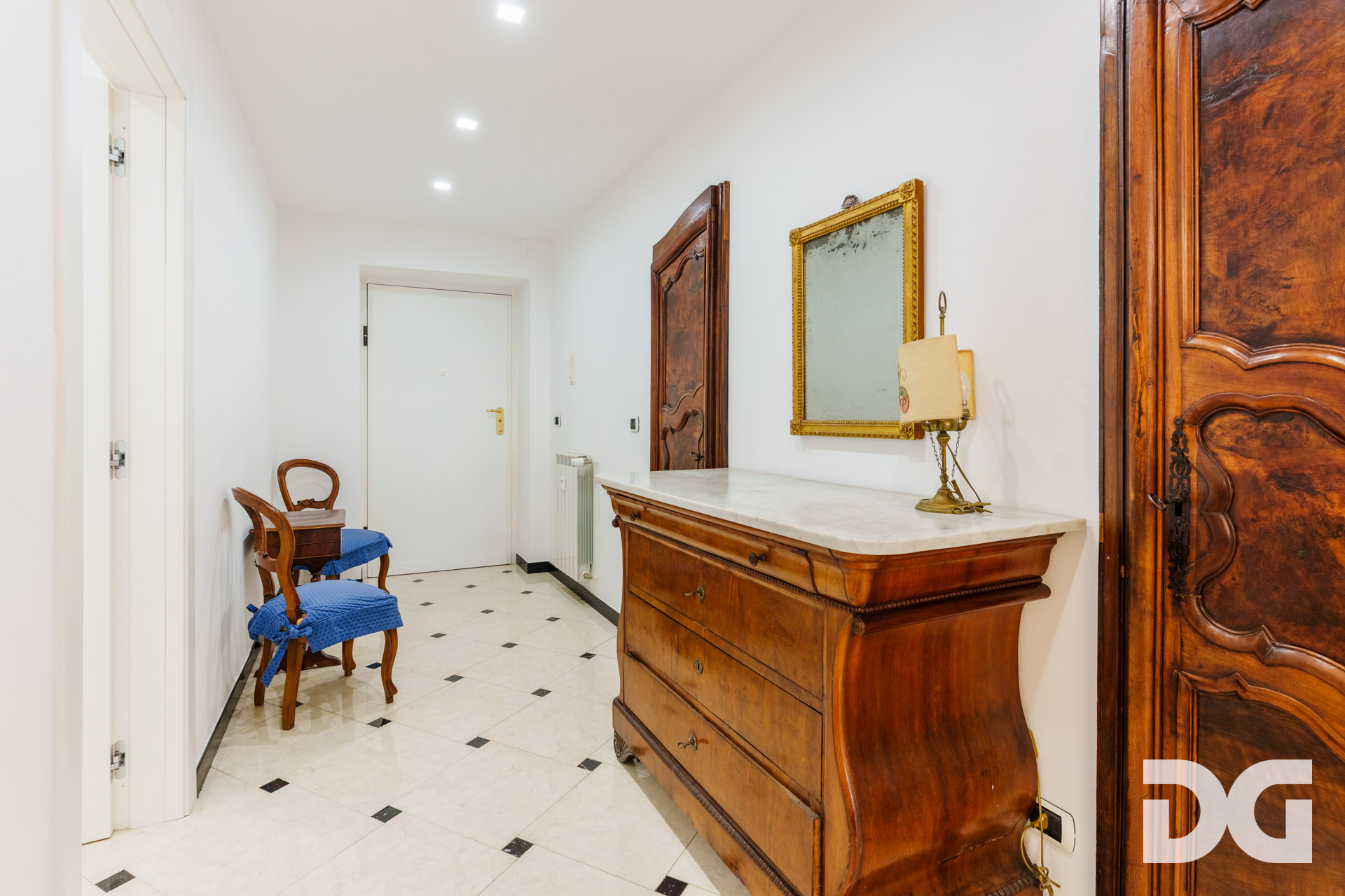Immobiliare Del Guasta ARENZANO MQ. 165 CON TERRAZZO - GIARDINO VISTA MARE - BOX