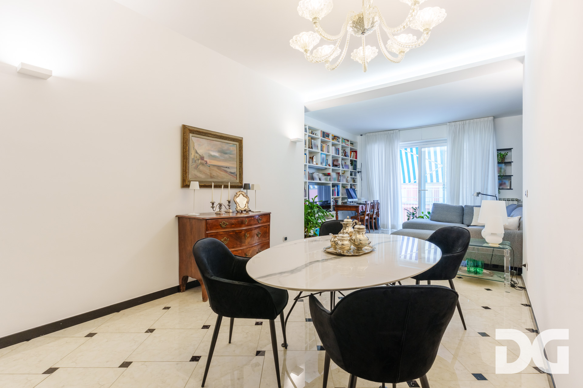 Immobiliare Del Guasta ARENZANO MQ. 165 CON TERRAZZO - GIARDINO VISTA MARE - BOX