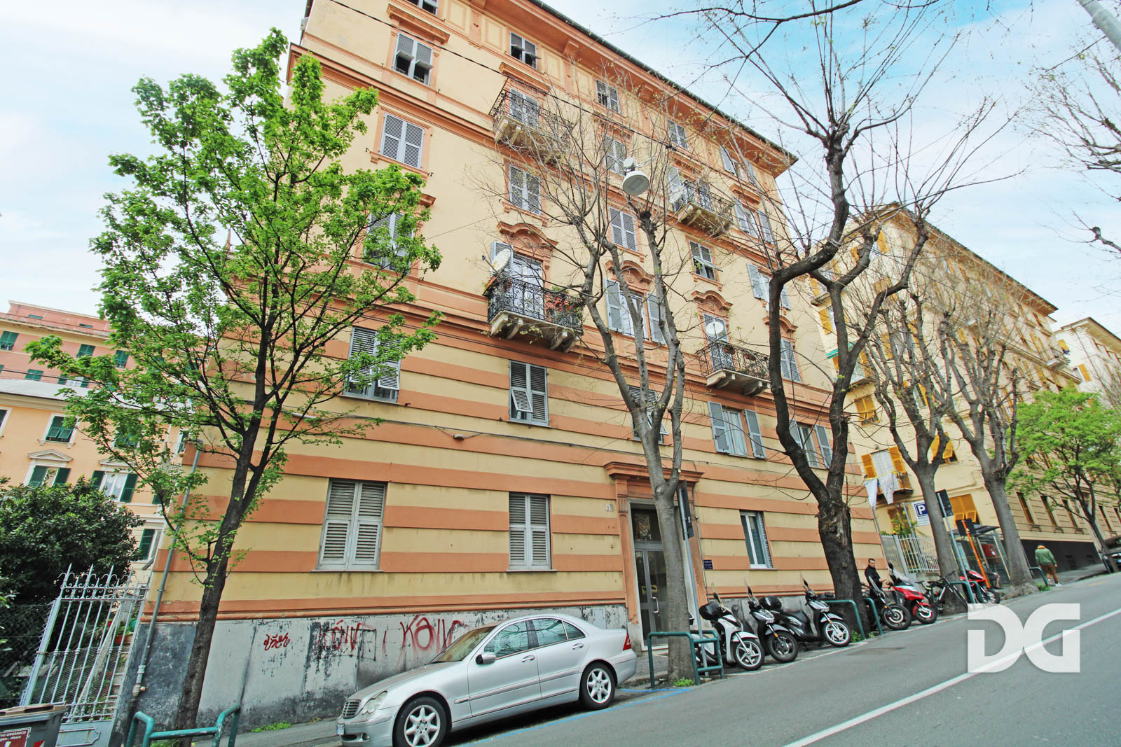 Immobiliare Del Guasta SAN FRUTTUOSO - VIA GB D’ALBERTIS PERFETTI MQ. 102 CON BALCONE