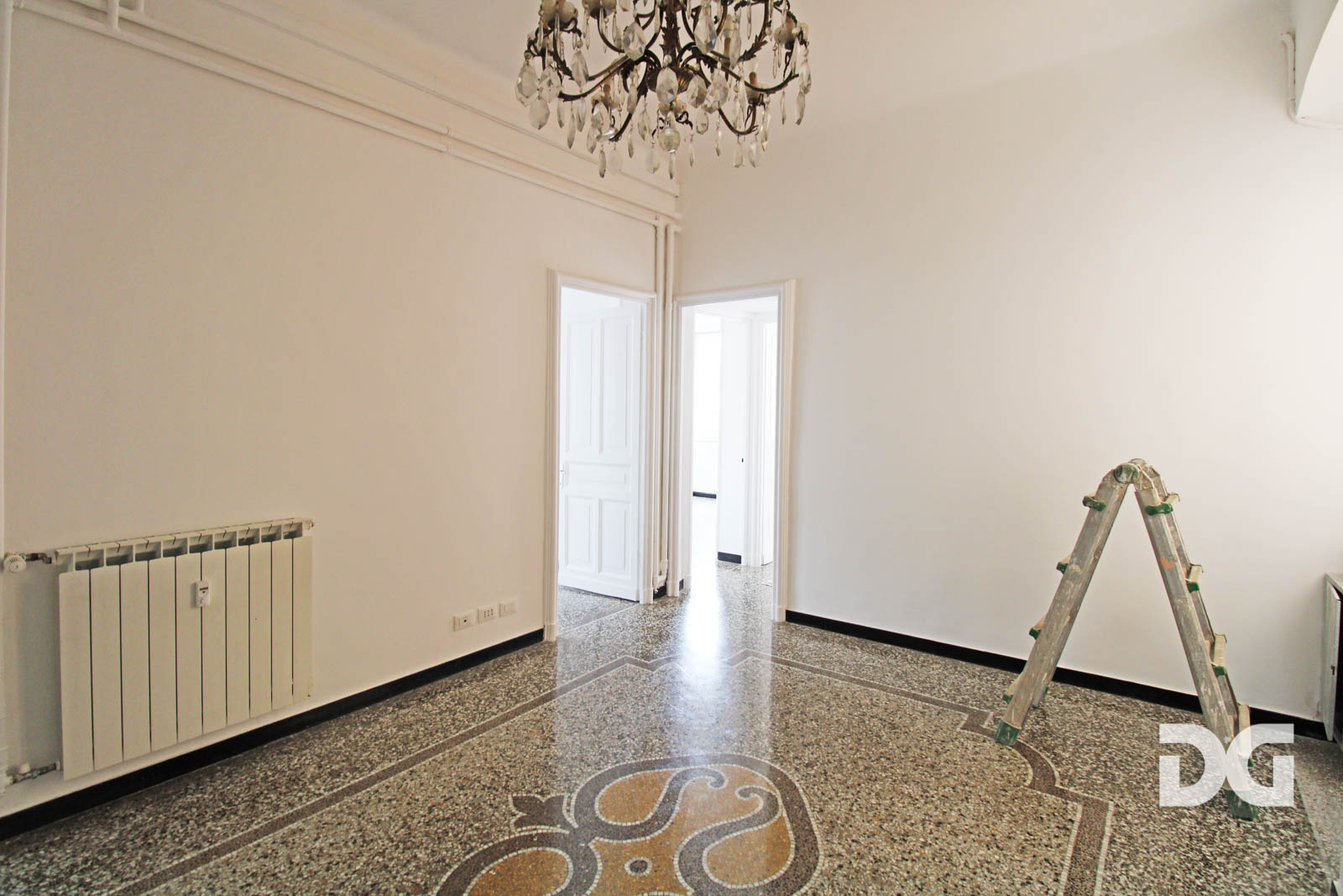 Immobiliare Del Guasta SAN FRUTTUOSO - VIA GB D’ALBERTIS PERFETTI MQ. 102 CON BALCONE