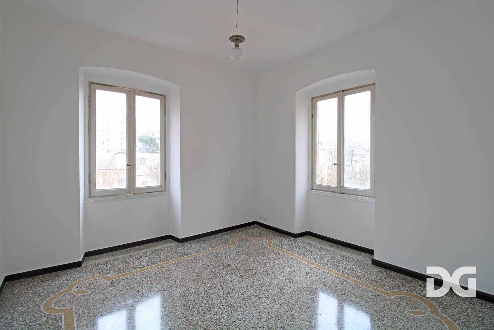 Immobiliare Del Guasta SAN FRUTTUOSO - VIA GB D’ALBERTIS PERFETTI MQ. 102 CON BALCONE