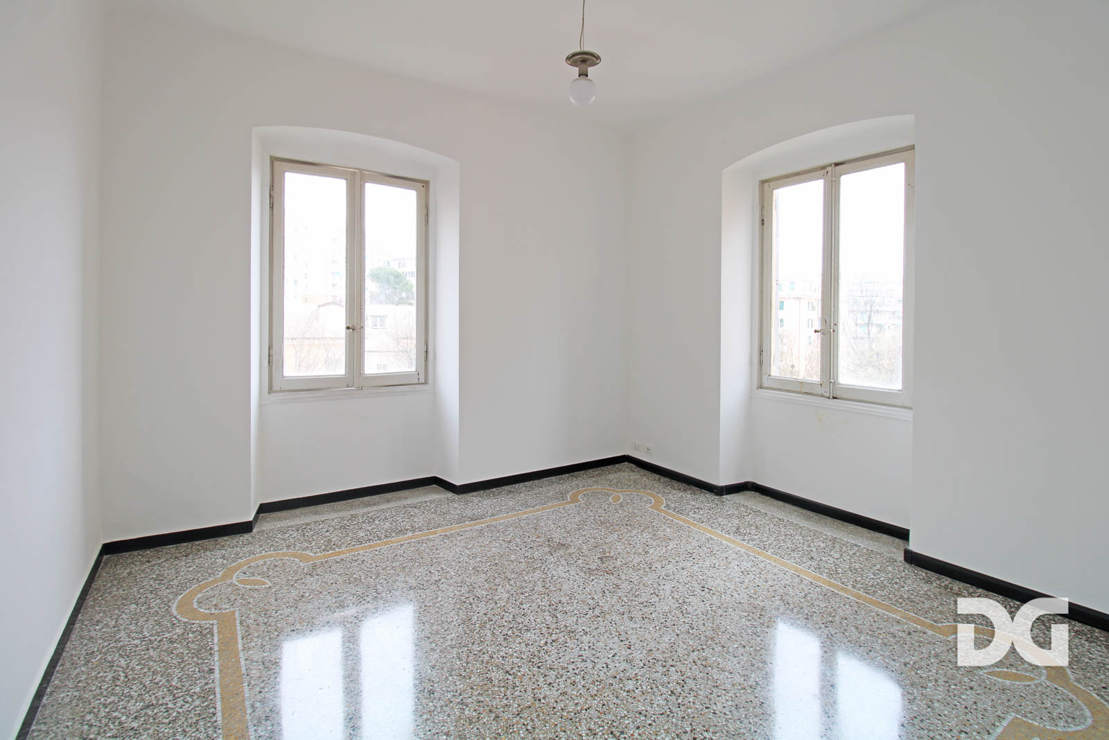 Immobiliare Del Guasta SAN FRUTTUOSO - VIA GB D’ALBERTIS PERFETTI MQ. 102 CON BALCONE