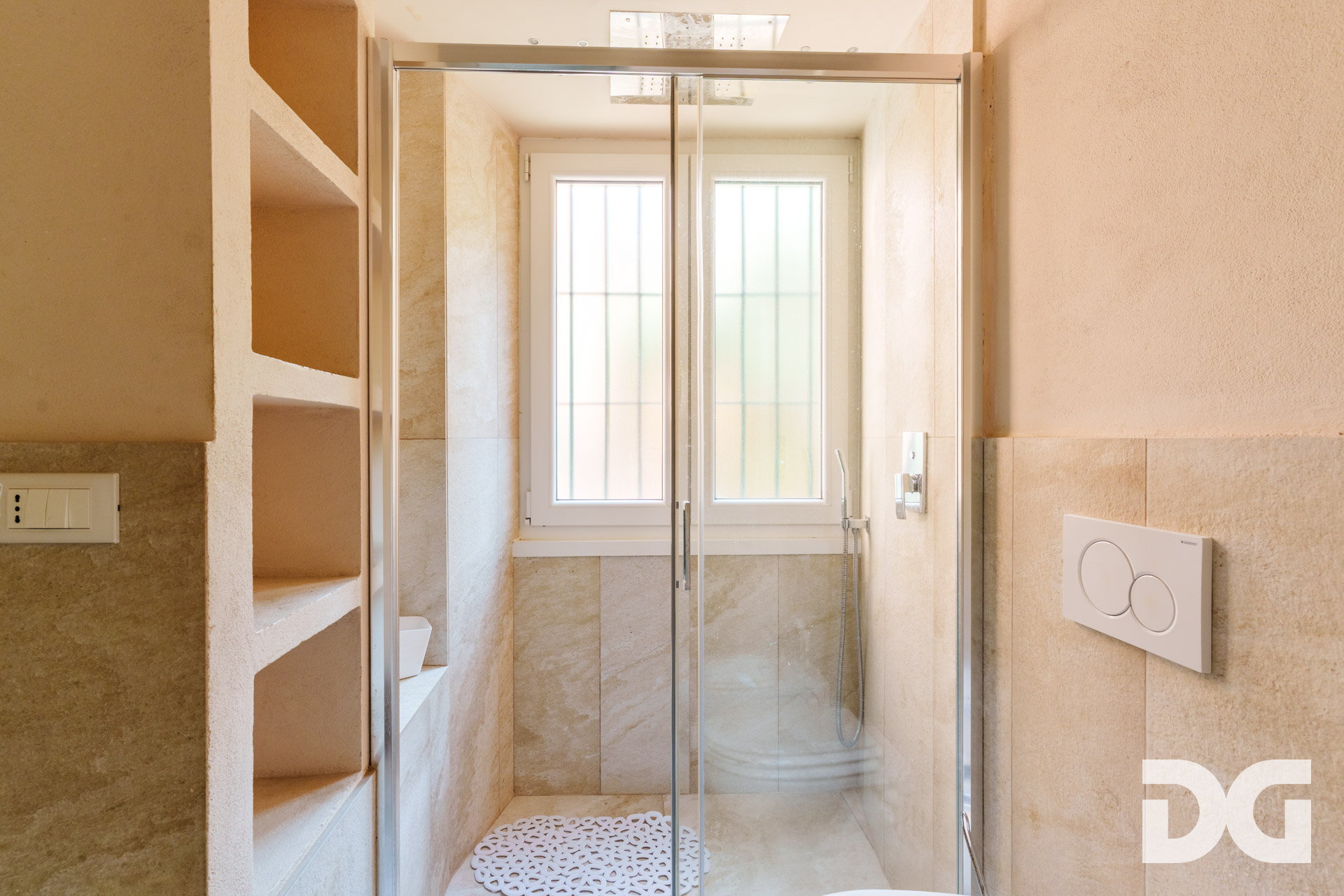 Immobiliare Del Guasta CENTRO – VIA GROPALLO RISTRUTTURATI MQ. 116 CON TERRAZZI