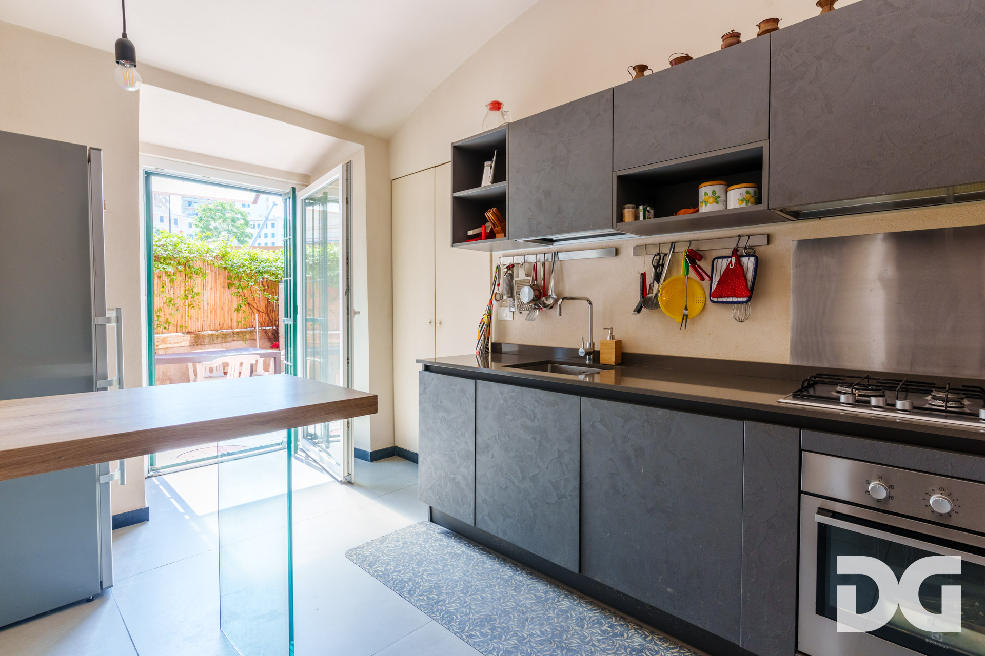 Immobiliare Del Guasta CENTRO – VIA GROPALLO RISTRUTTURATI MQ. 116 CON TERRAZZI