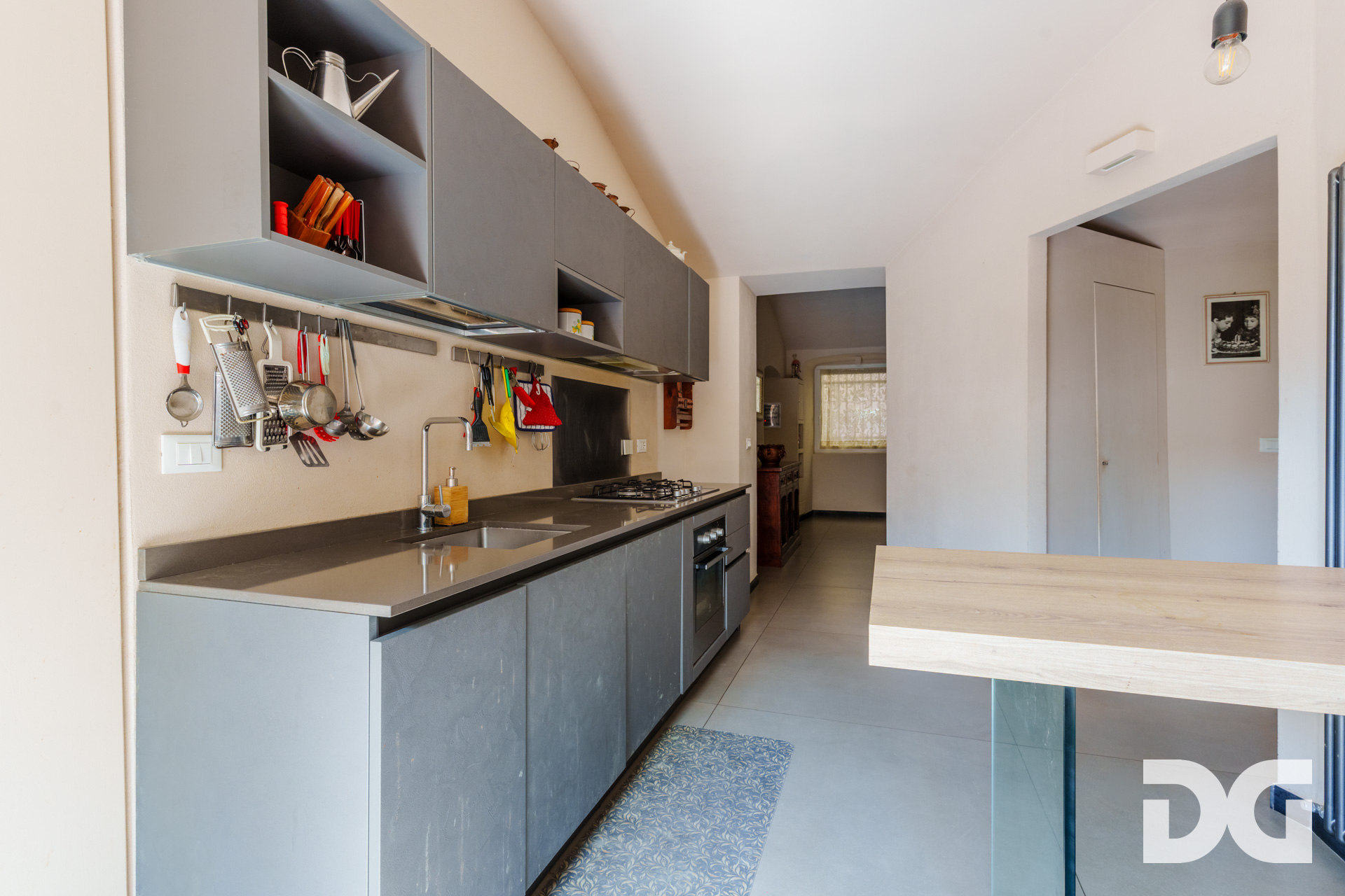 Immobiliare Del Guasta CENTRO – VIA GROPALLO RISTRUTTURATI MQ. 116 CON TERRAZZI