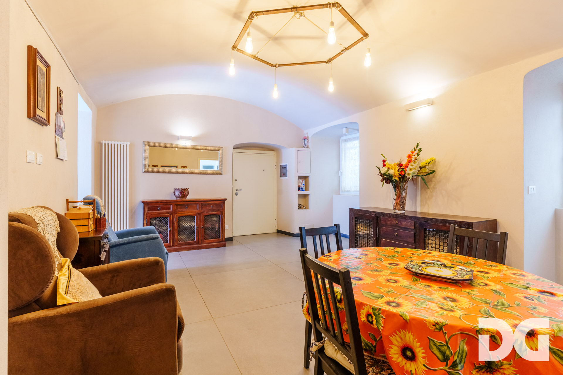 Immobiliare Del Guasta CENTRO – VIA GROPALLO RISTRUTTURATI MQ. 116 CON TERRAZZI