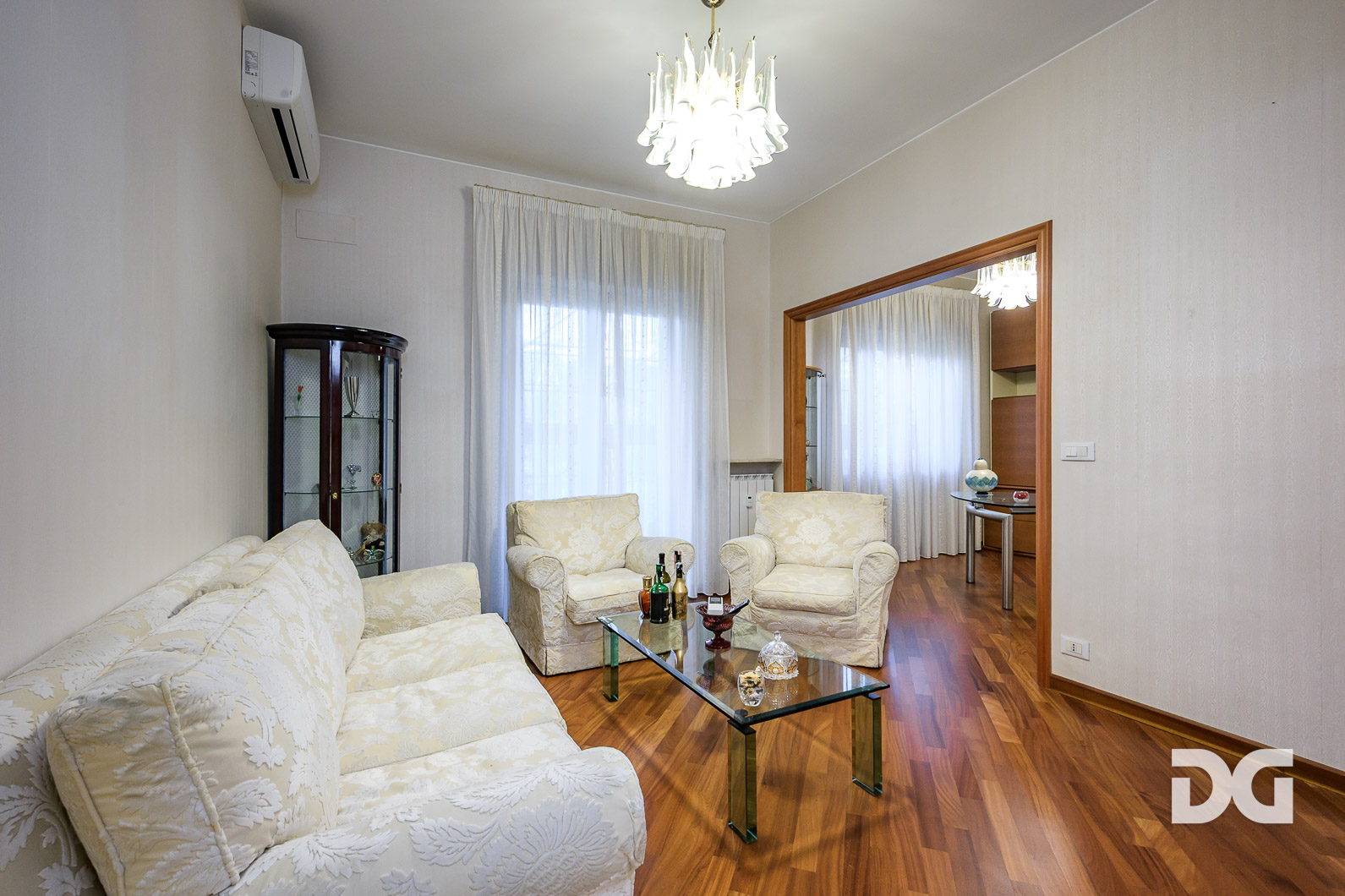 Immobiliare Del Guasta VIALE QUARTARA – MQ. 97 CON BALCONE E BOX