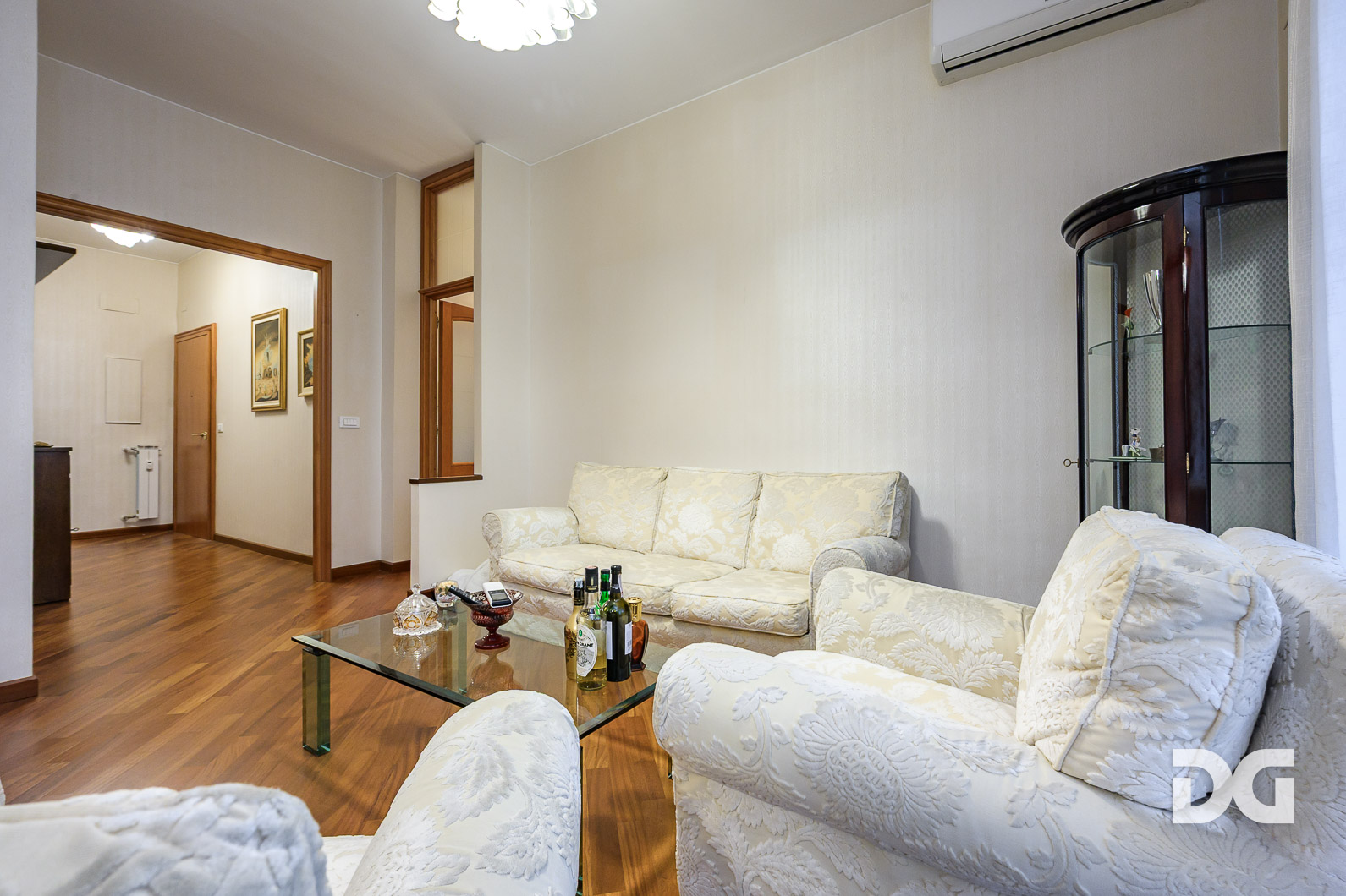 Immobiliare Del Guasta VIALE QUARTARA – MQ. 97 CON BALCONE E BOX