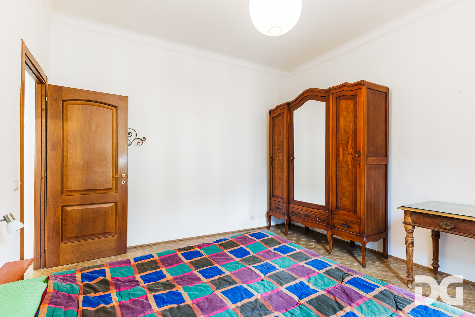 Immobiliare Del Guasta CASTELLETTO – VIA SPINOLA RISTRUTTURATI MQ. 80 CON TERRAZZO A  TETTO 