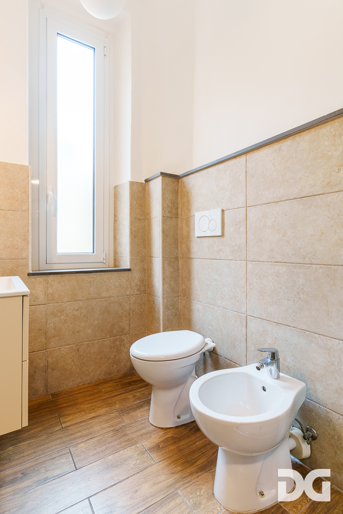 Immobiliare Del Guasta CASTELLETTO – VIA SPINOLA RISTRUTTURATI MQ. 80 CON TERRAZZO A  TETTO 