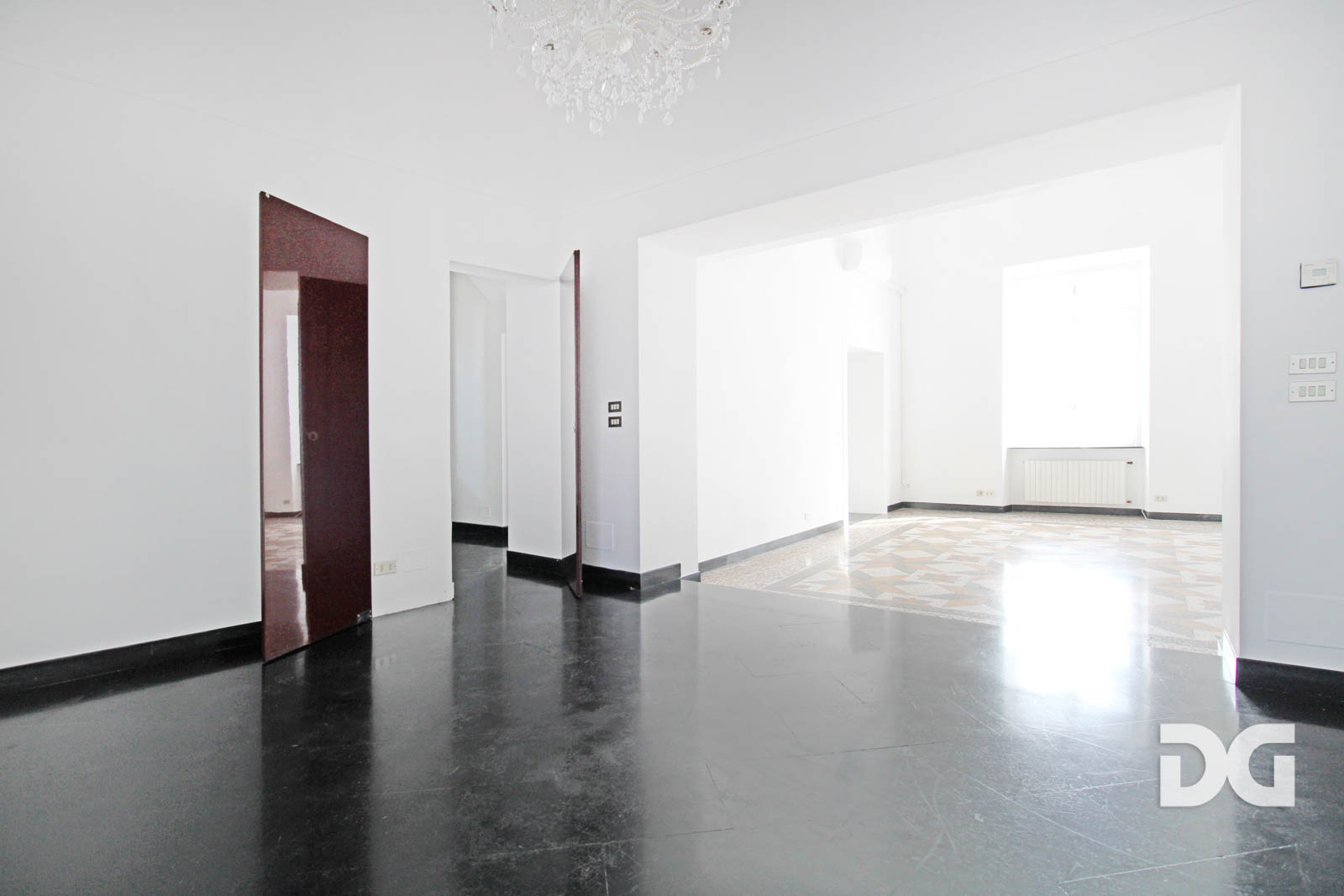 Immobiliare Del Guasta ALBARO – PRESTIGIOSI MQ. 265 IN VILLA D’EPOCA 