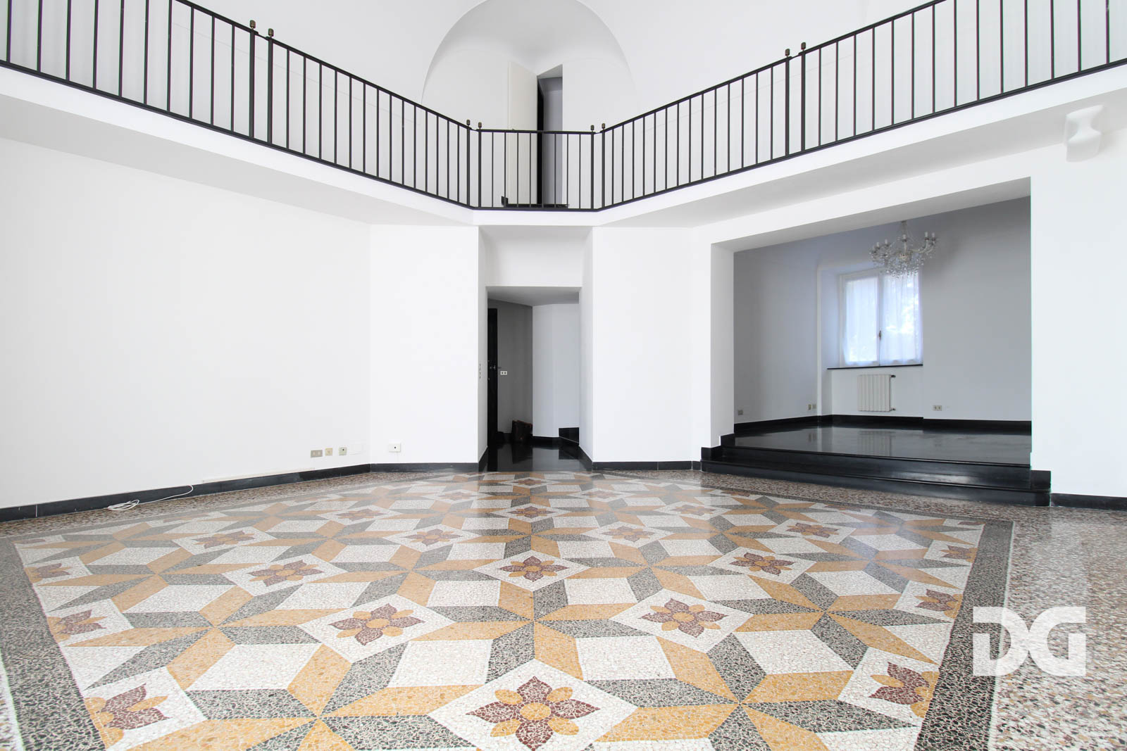 Immobiliare Del Guasta ALBARO – PRESTIGIOSI MQ. 265 IN VILLA D’EPOCA 