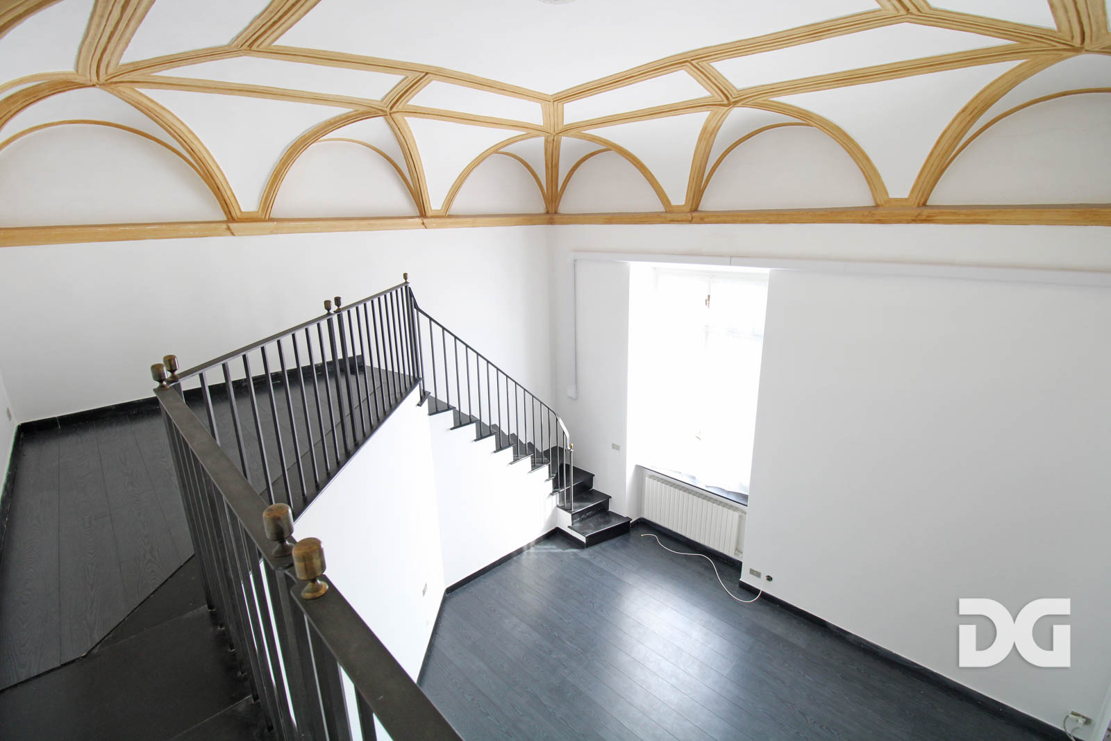 Immobiliare Del Guasta ALBARO – PRESTIGIOSI MQ. 265 IN VILLA D’EPOCA 