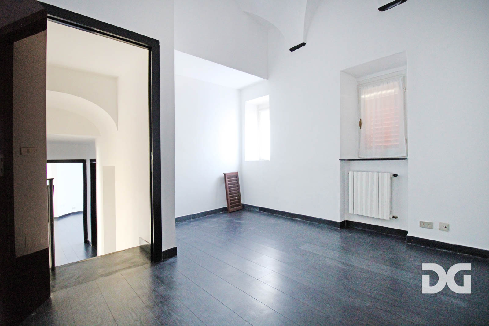 Immobiliare Del Guasta ALBARO – PRESTIGIOSI MQ. 265 IN VILLA D’EPOCA 
