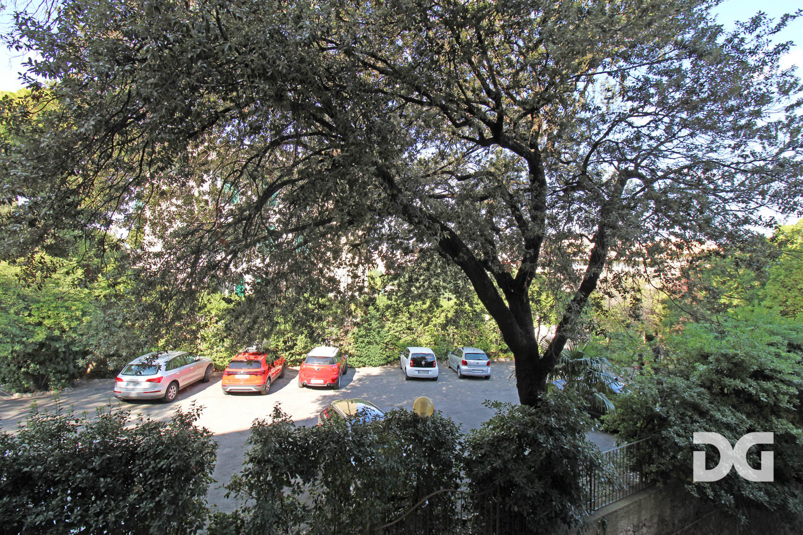 Immobiliare Del Guasta ALBARO – PRESTIGIOSI MQ. 265 IN VILLA D’EPOCA 